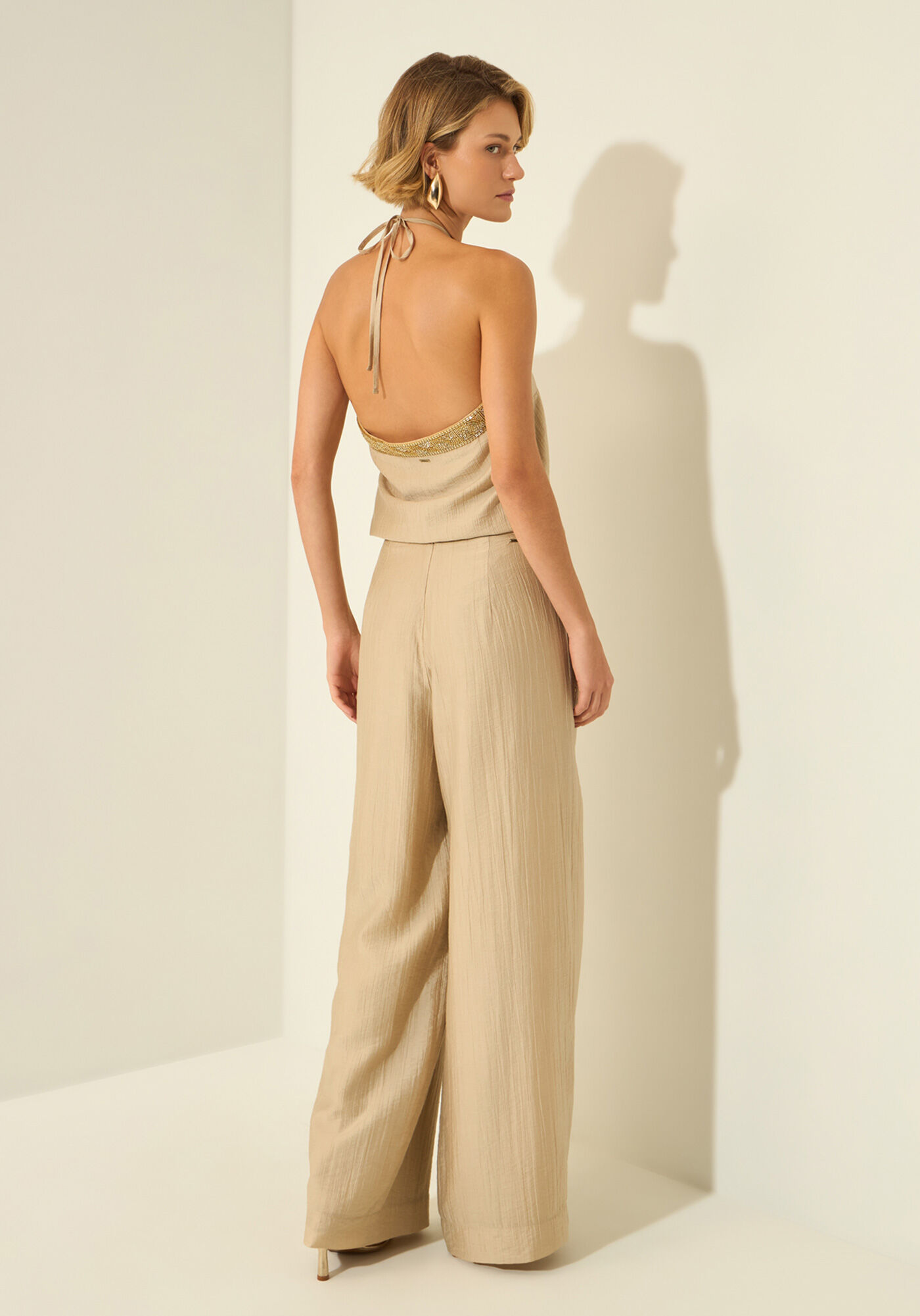 Cal&ccedil;a Reta De Cintura Alta Com Bolsos E Aplica&ccedil;&otilde;es, BEGE FAIRWAY, large.