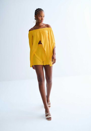 Blusa Ombro a Ombro Assimétrica com Pontas, AMARELO SAVANNAH. Blusa Ombro a Ombro Assimétrica com Pontas, AMARELO SAVANNAH, large.