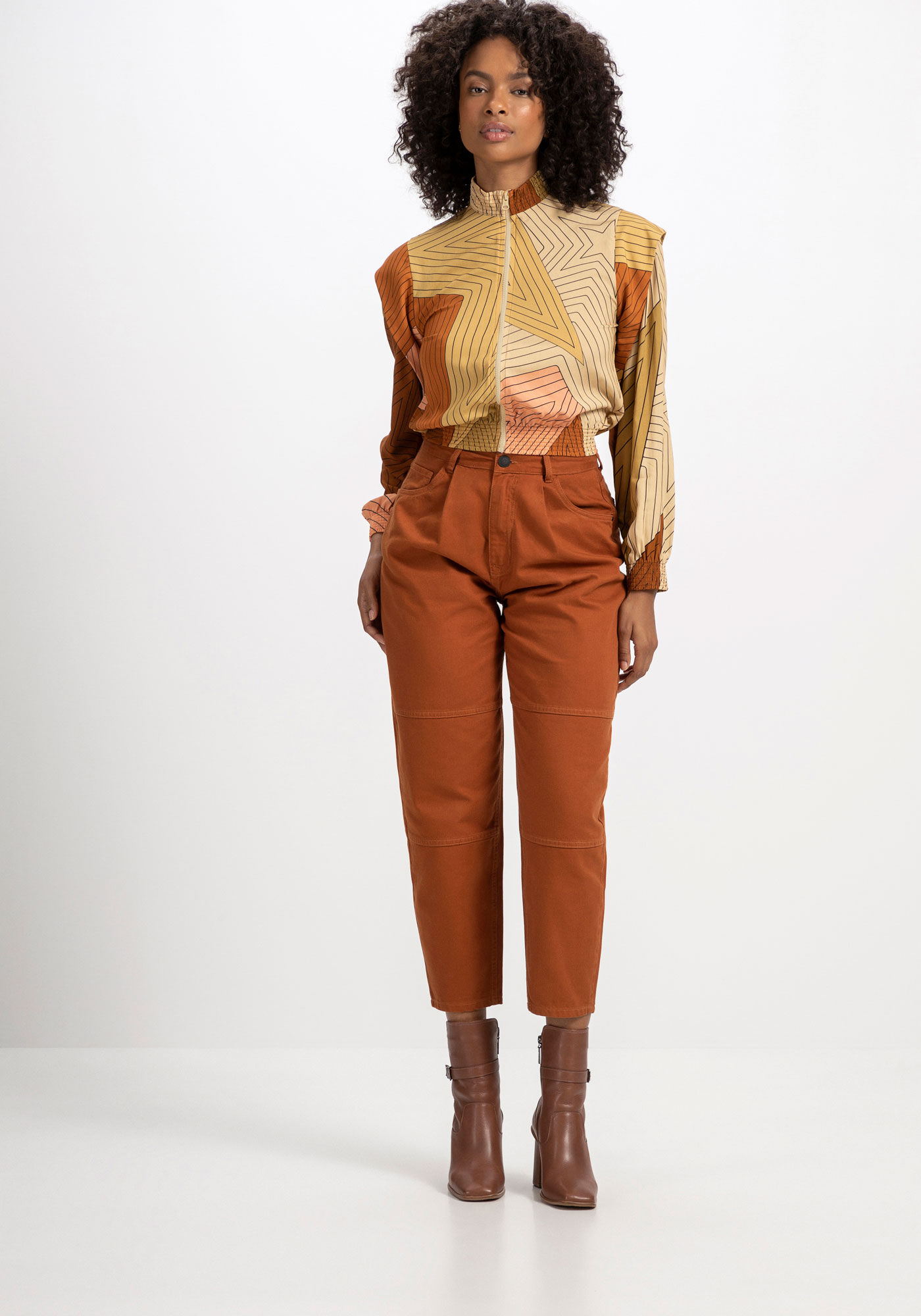 Jaqueta Estampada com Recorte Ombros, , large.