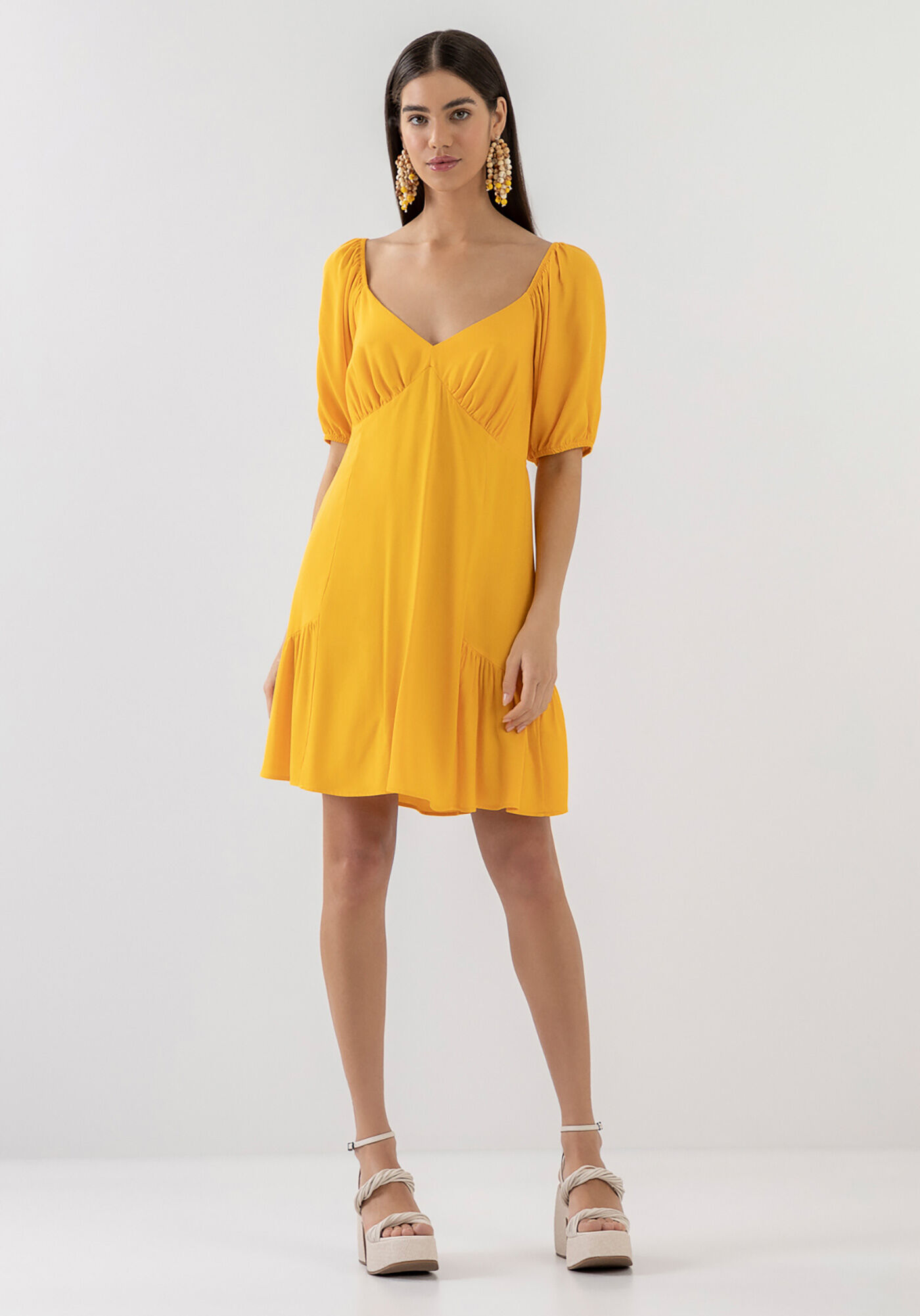 Vestido Curto Manga Bufante em Crepe com Franzido, , large.