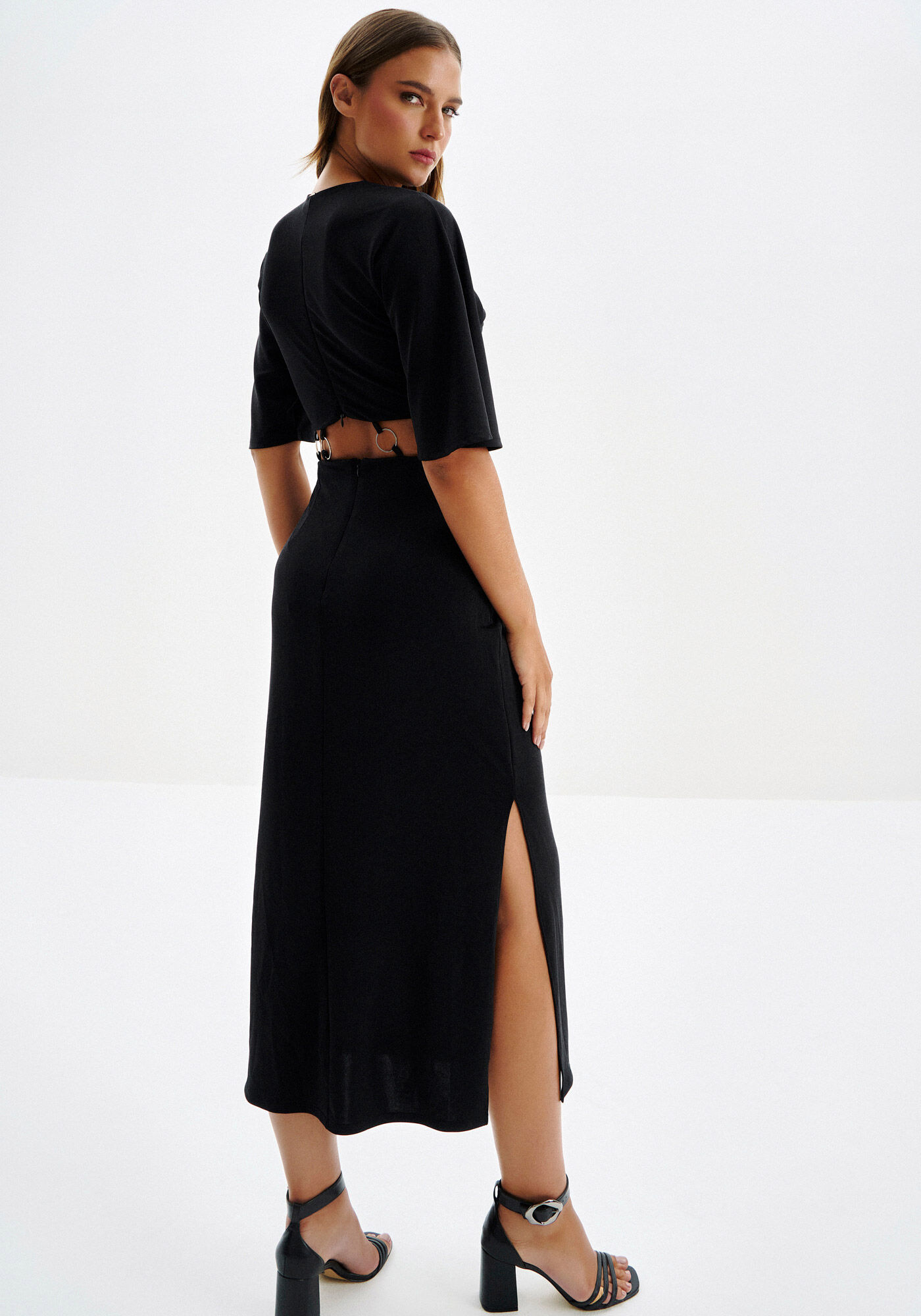 Vestido Midi em Malha Brilho com Cut Argolas, PRETO REATIVO, large.