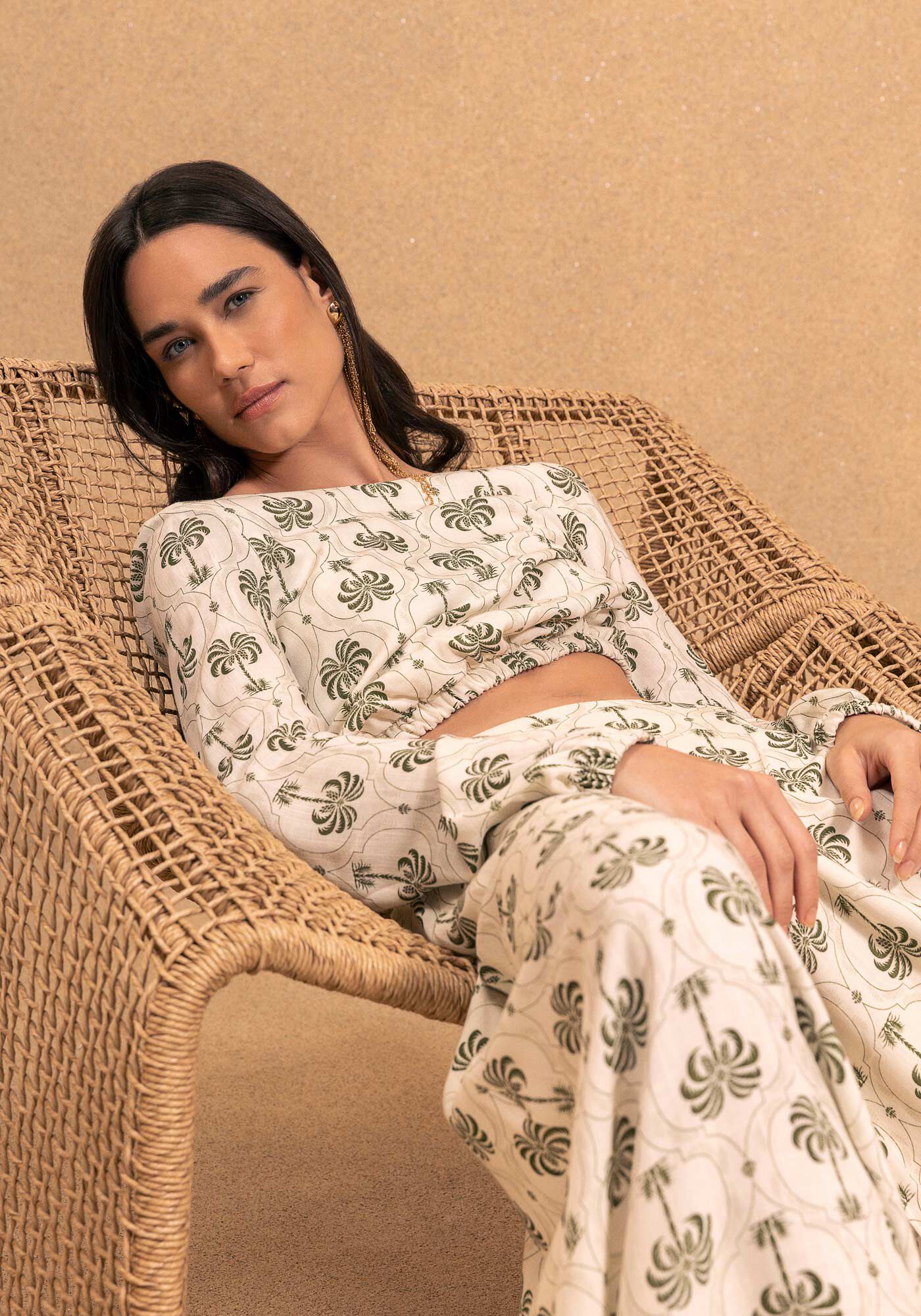 Blusa Curta Estampada De Mangas Longas Com Tor&ccedil;&atilde;o Posterior, MAXI PALM VERDE, large.