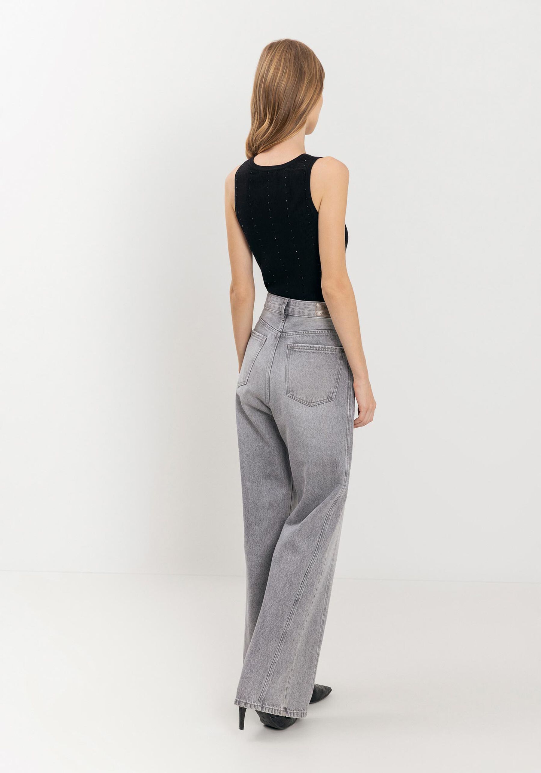 Calça Wide Leg Jeans Com Cintura Alta E Recortes, CINZA. Calça Wide Leg Jeans Com Cintura Alta E Recortes, CINZA, large.