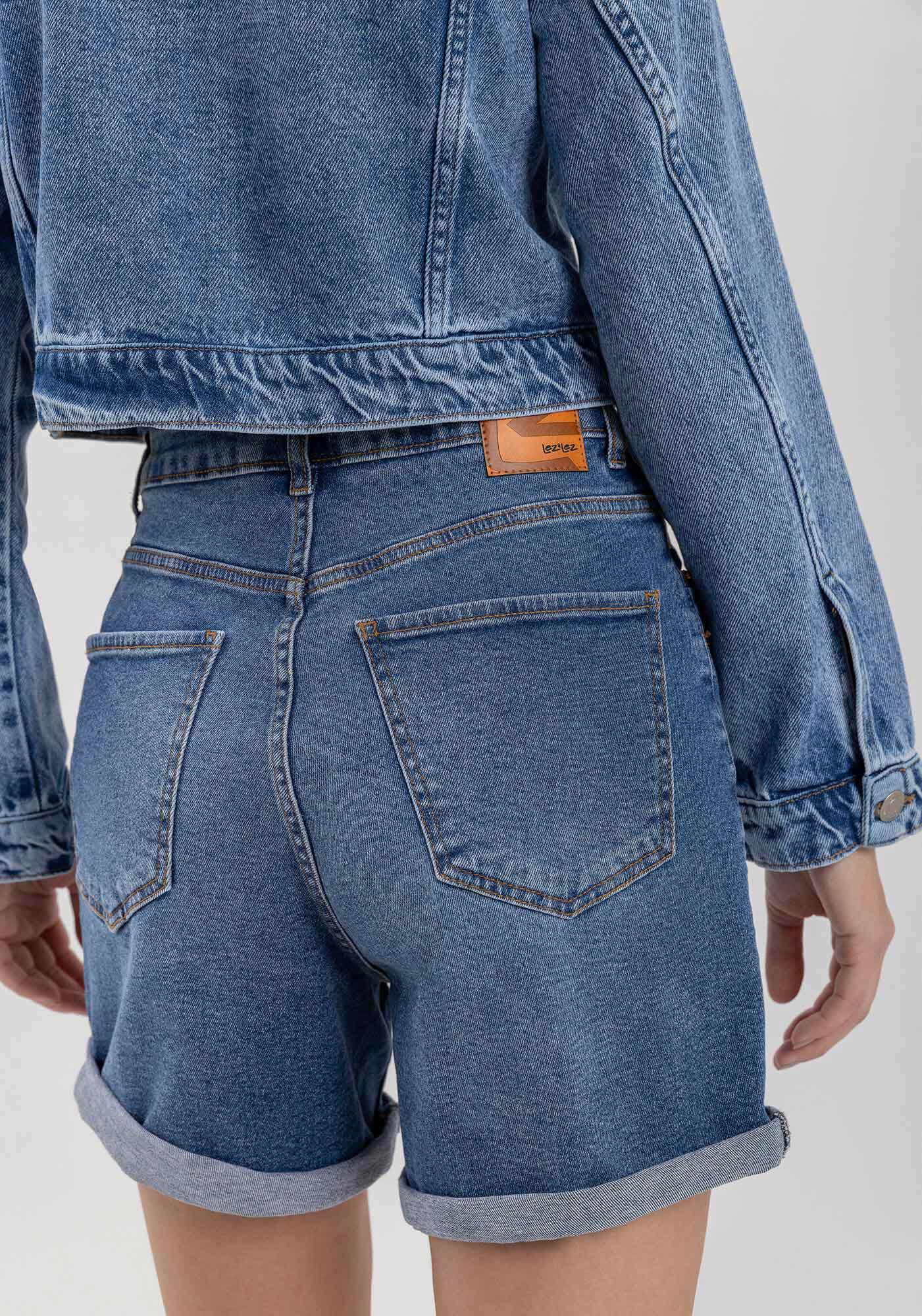 Shorts Mom Cintura Alta Jeans Com Elastano, , large.