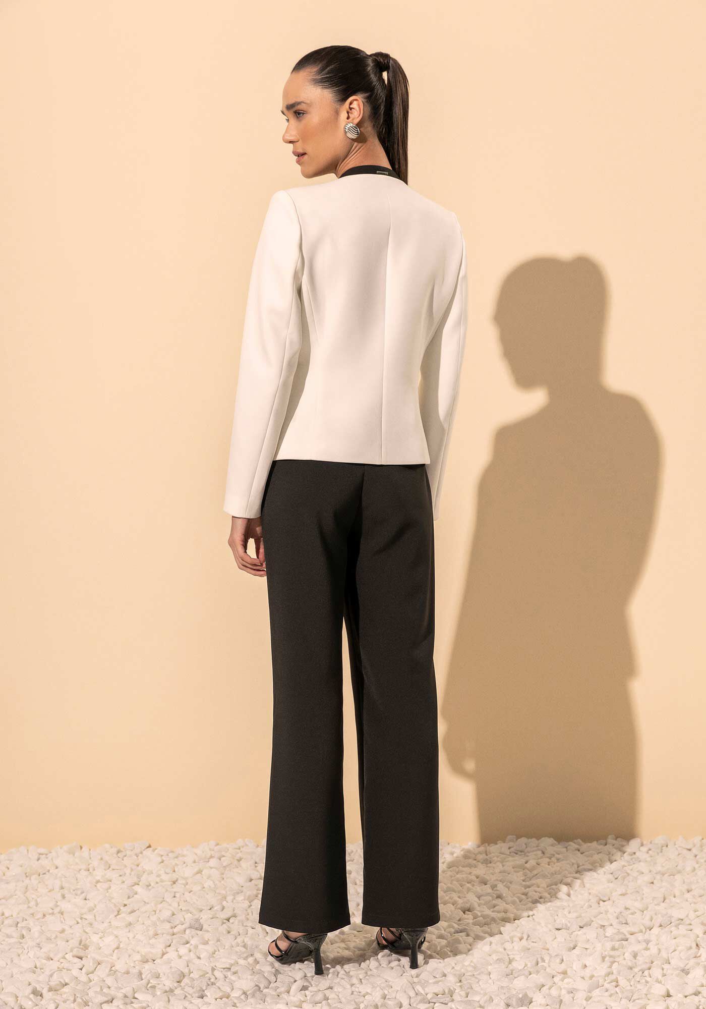 Blazer De Mangas Longas Sem Gola Em Alfaiataria, B.OFF WHITE/PRETO, large.