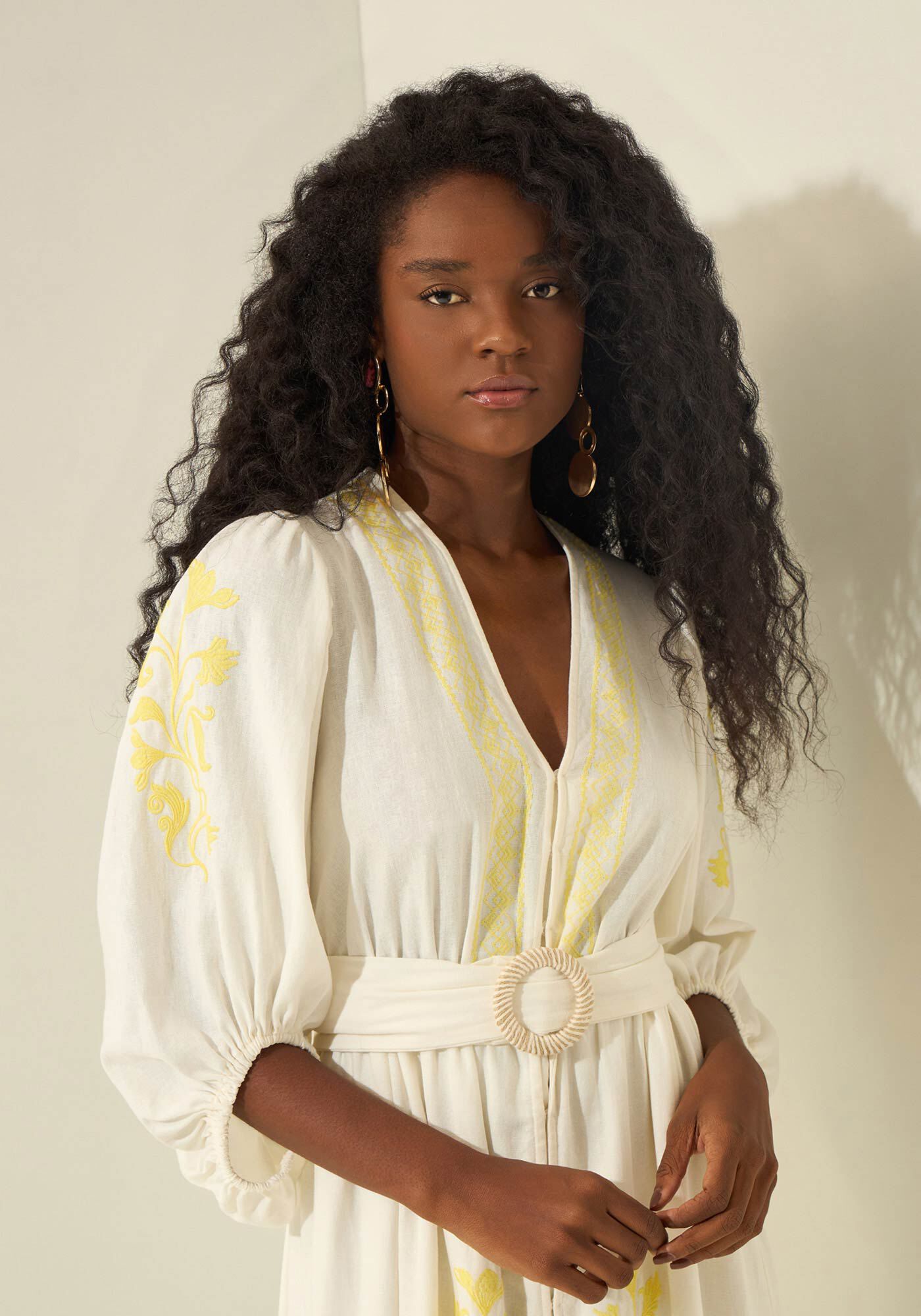 Vestido Longo Bordado Com Mangas 3/4 E Linho, BRANCO OFF WHITE, large.