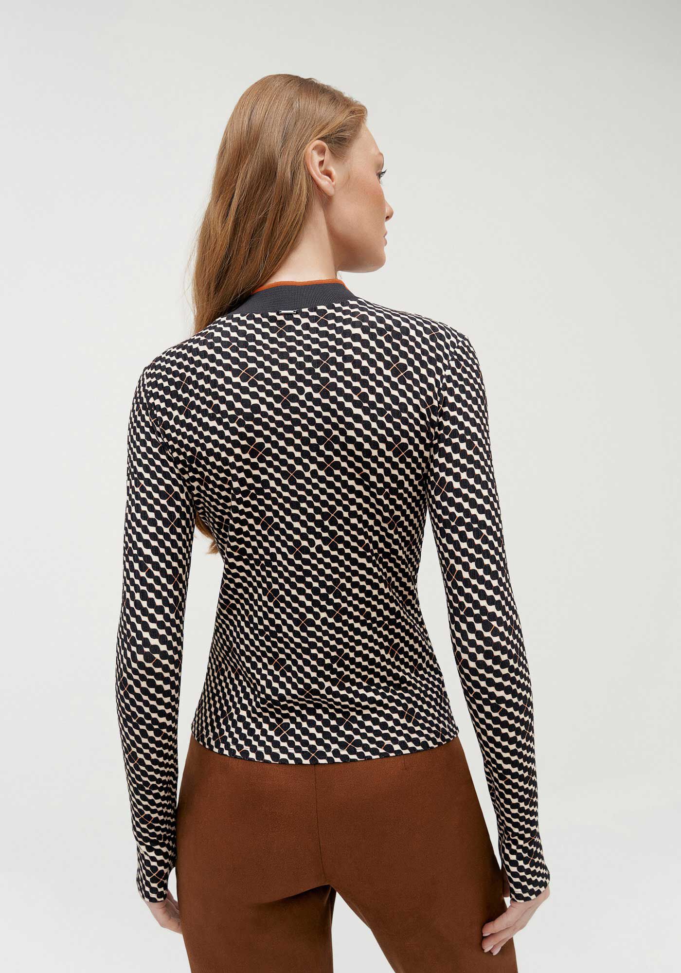 Blusa Manga Longa Canelada com Gola Alta Retil&iacute;nea, PATTERN, large.