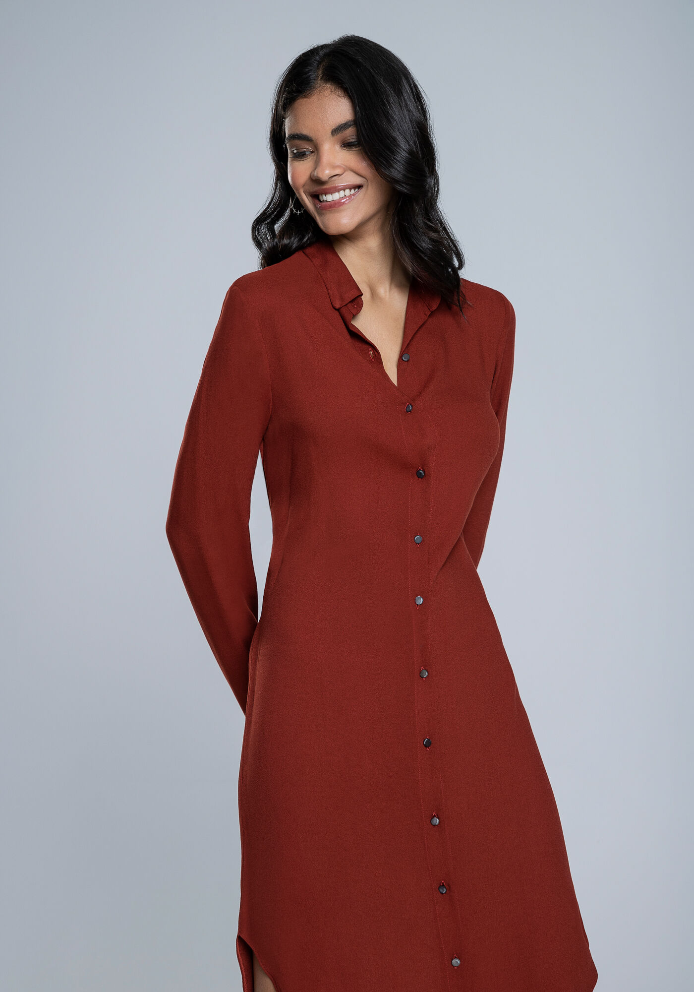 Vestido Chemise Midi em Crepe com Faixa Lez a Lez