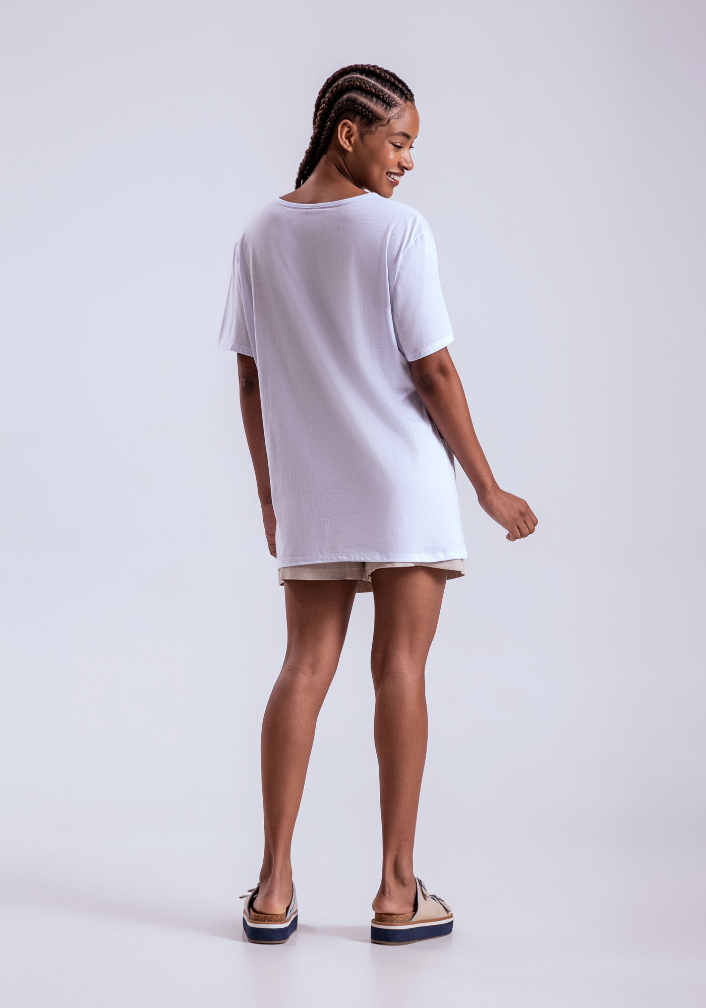 T-Shirt Oversized com Estampa e Bordado, , large.