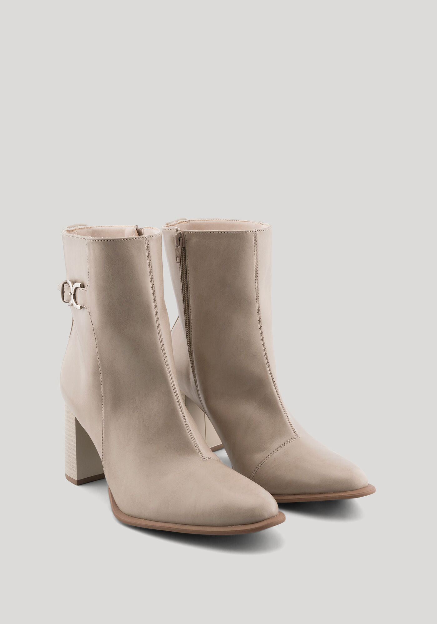 Bota De Cano M&eacute;dio Com Salto Bloco E Fivela Metalizada, , large.