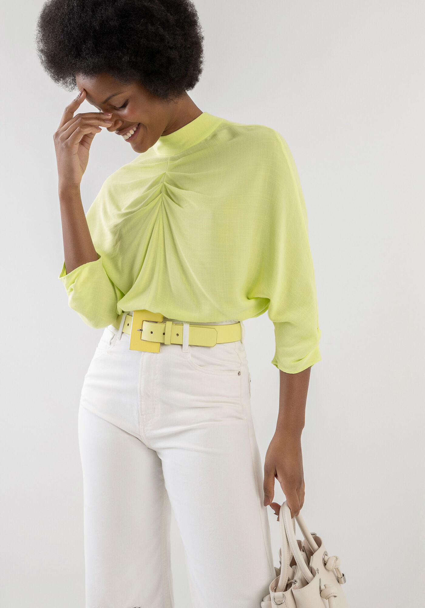 Blusa Manga 3/4 em Viscose com Faixas Decote, , large.