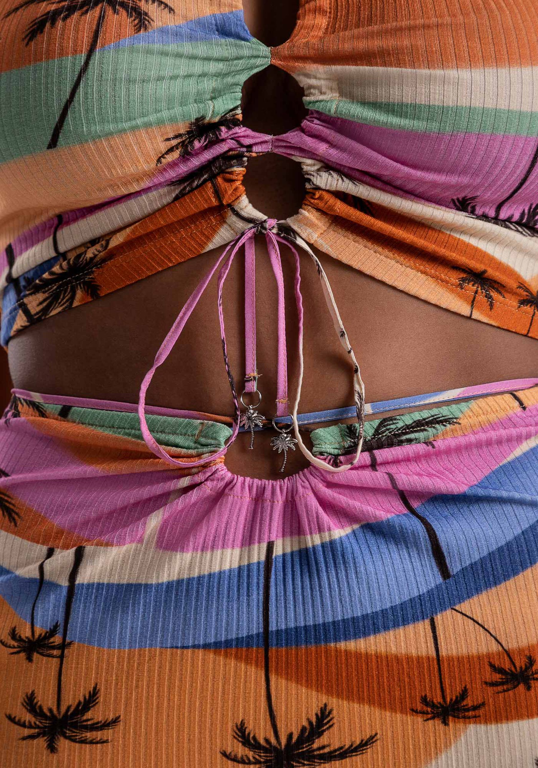 Blusa Cropped Canelada com Cut Out e Amarração, VENTO. Blusa Cropped Canelada com Cut Out e Amarração, VENTO, large.