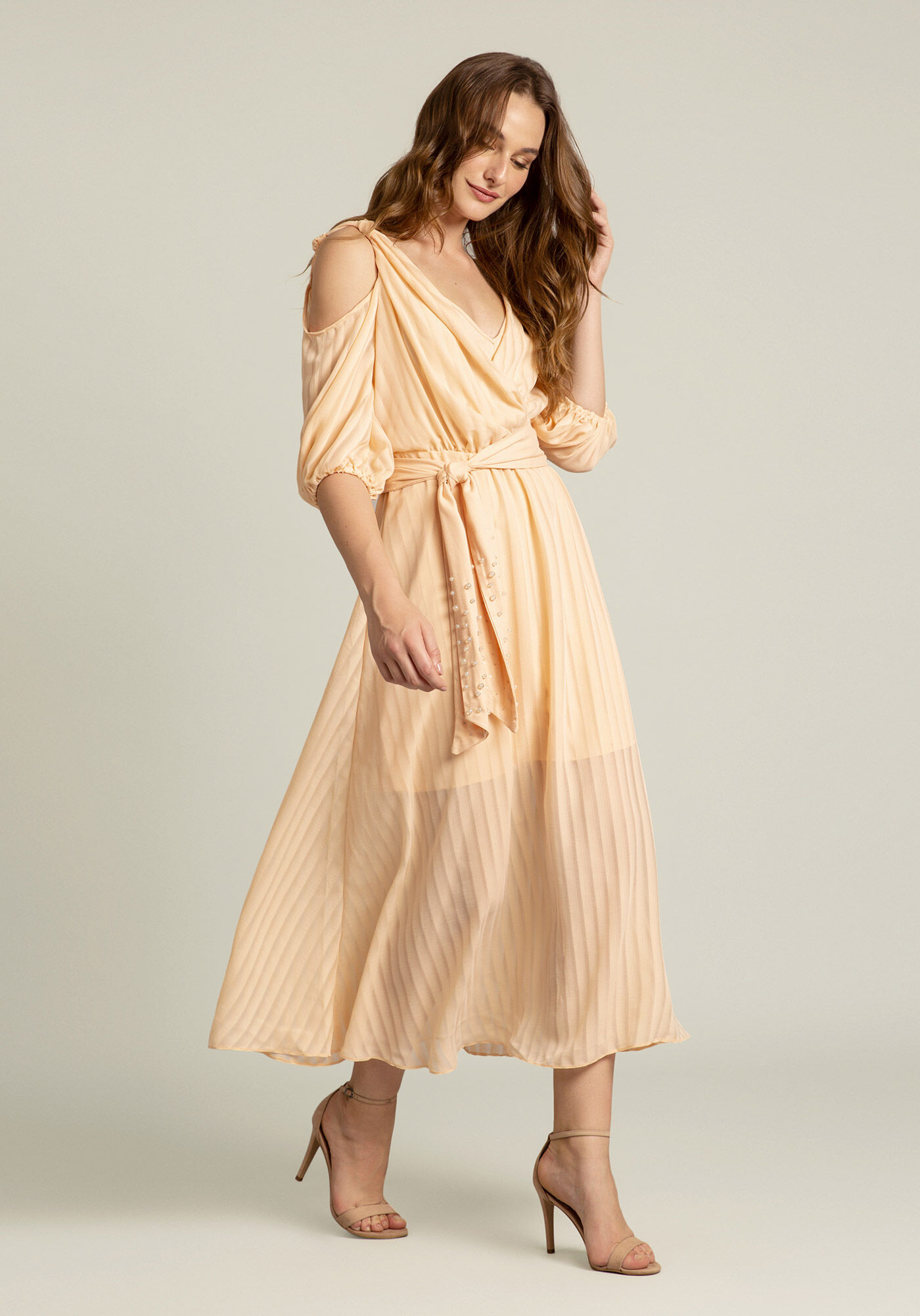 Vestido M&iacute;di Cinto P&eacute;rolas Verde Spa, , large.