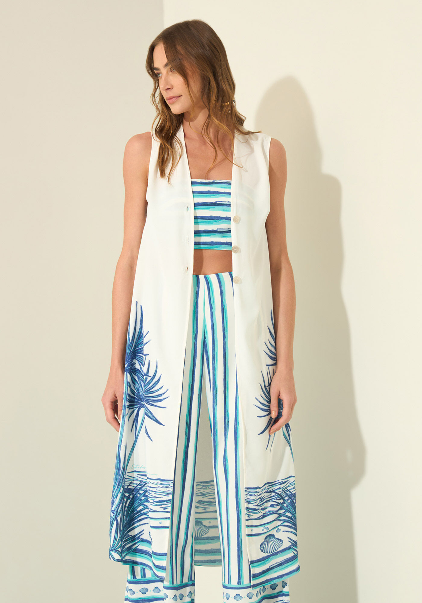 Blusa Alongada Estampada Com Top E Bot&otilde;es, MARE BEGE, large.