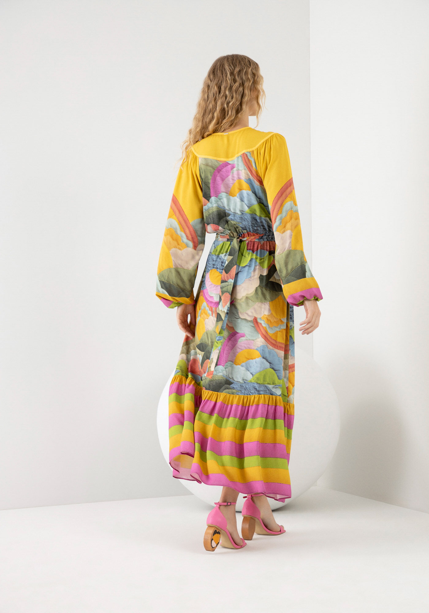 Vestido Midi Manga Longa em Viscose com Babado, NUVEM, large.