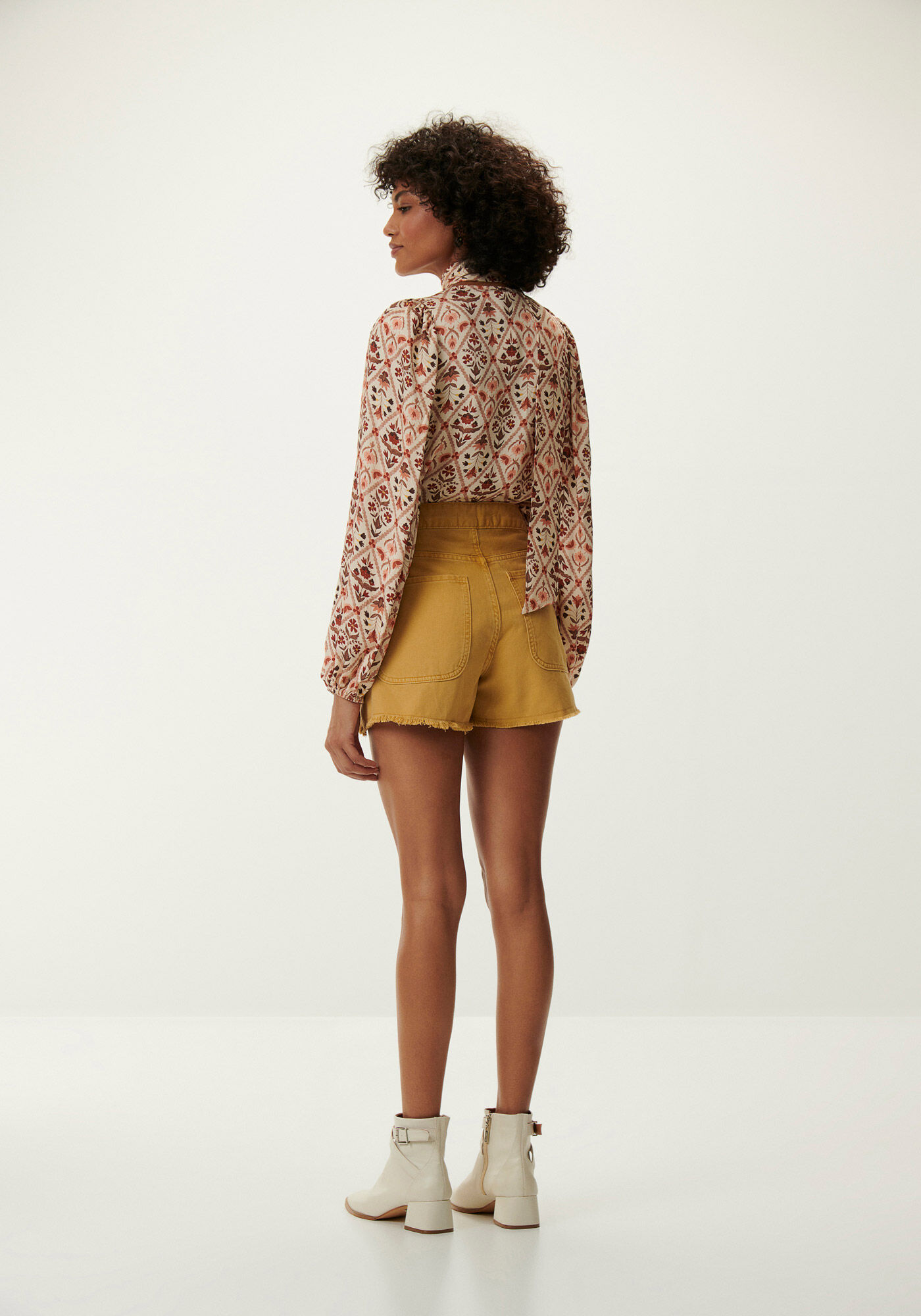 Blusa Manga Longa Bufante Estampada com Faixa, , large.