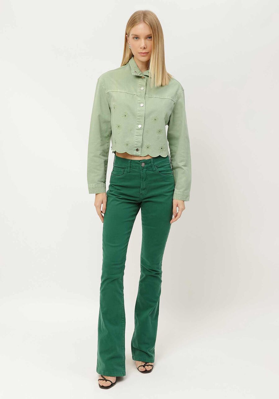 Jaqueta Sarja Cropped com Bordado Laise, VERDE GEMSTONE. Jaqueta Sarja Cropped com Bordado Laise, VERDE GEMSTONE, large.