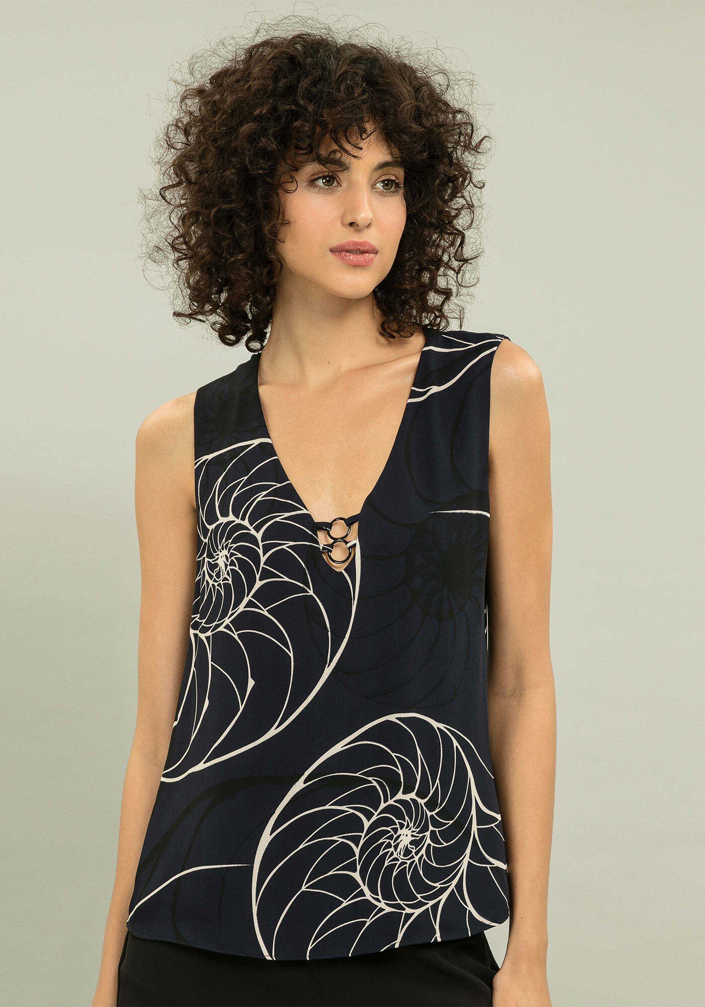 Blusa Argolas Estampa, , large.