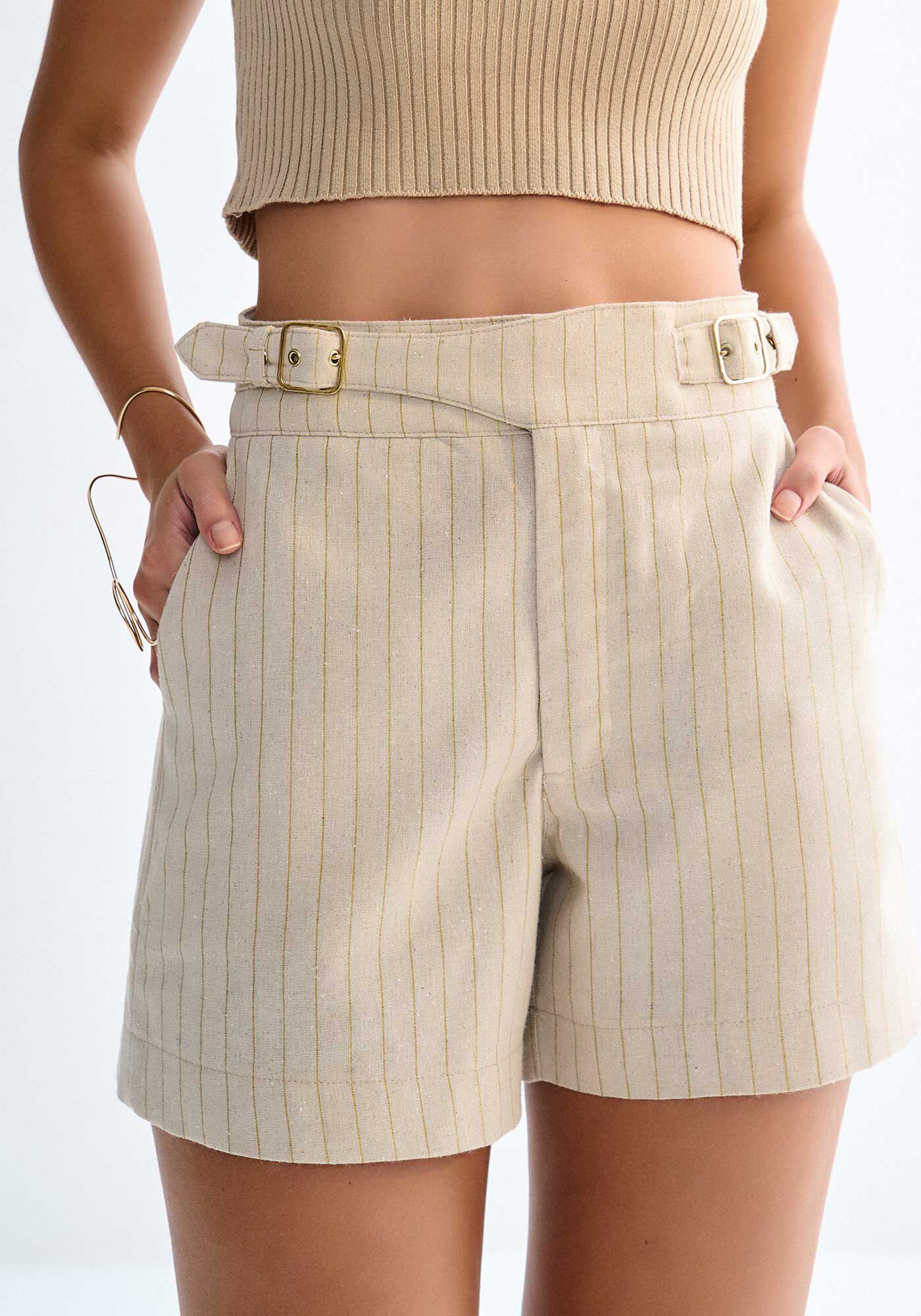 Shorts Cintura Alta em Linho Gold com Detalhe C&oacute;s, , large.