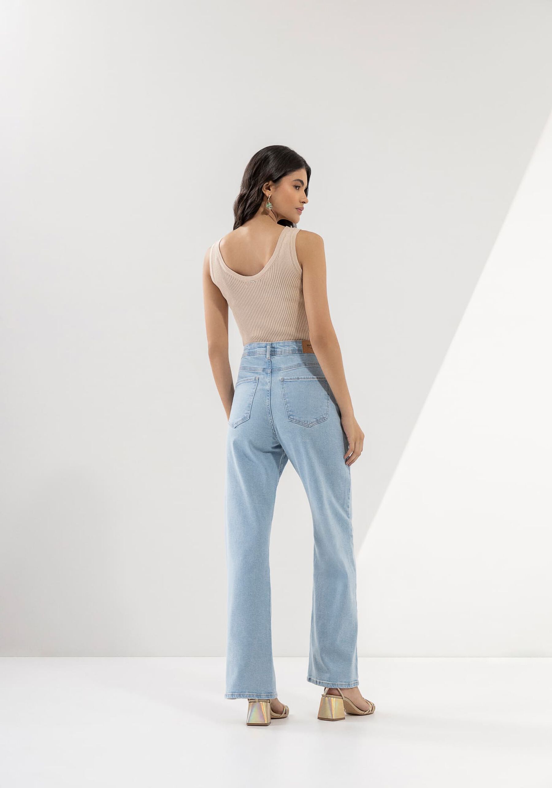 Calça Jeans Wide Leg Super Alta com Elasticidade, JEANS CLARO. Calça Jeans Wide Leg Super Alta com Elasticidade, JEANS CLARO, large.