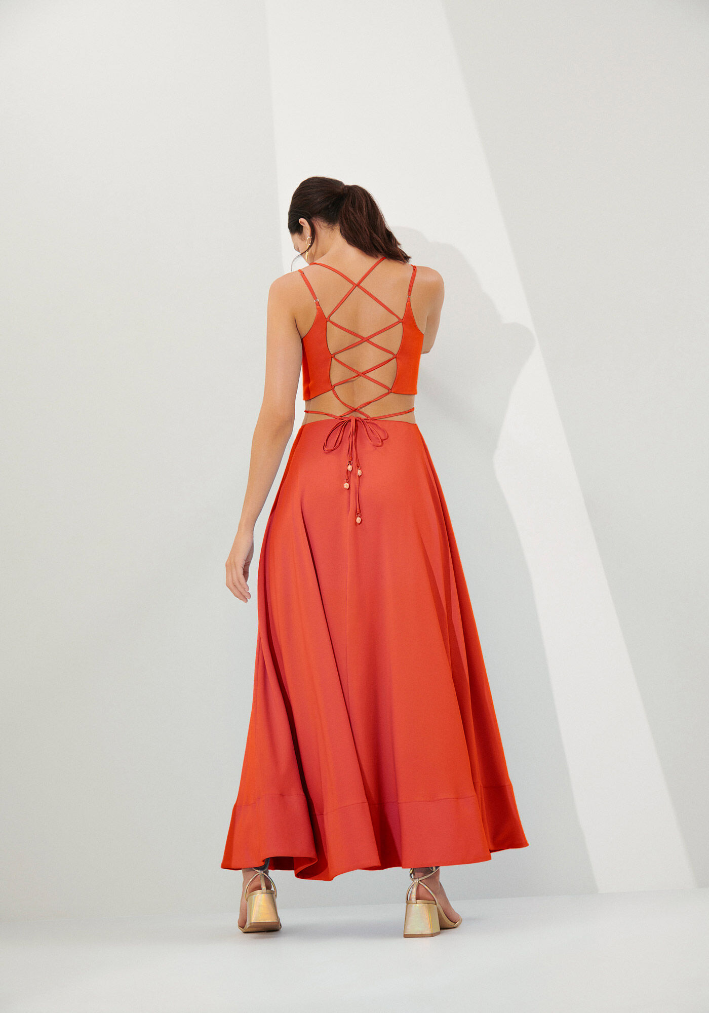 Vestidos frente sale e costas