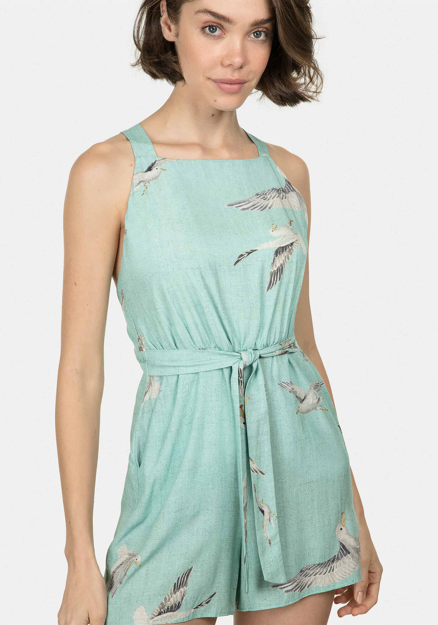 Macac&atilde;o Curto Cinto Estampa Ventura, , large.