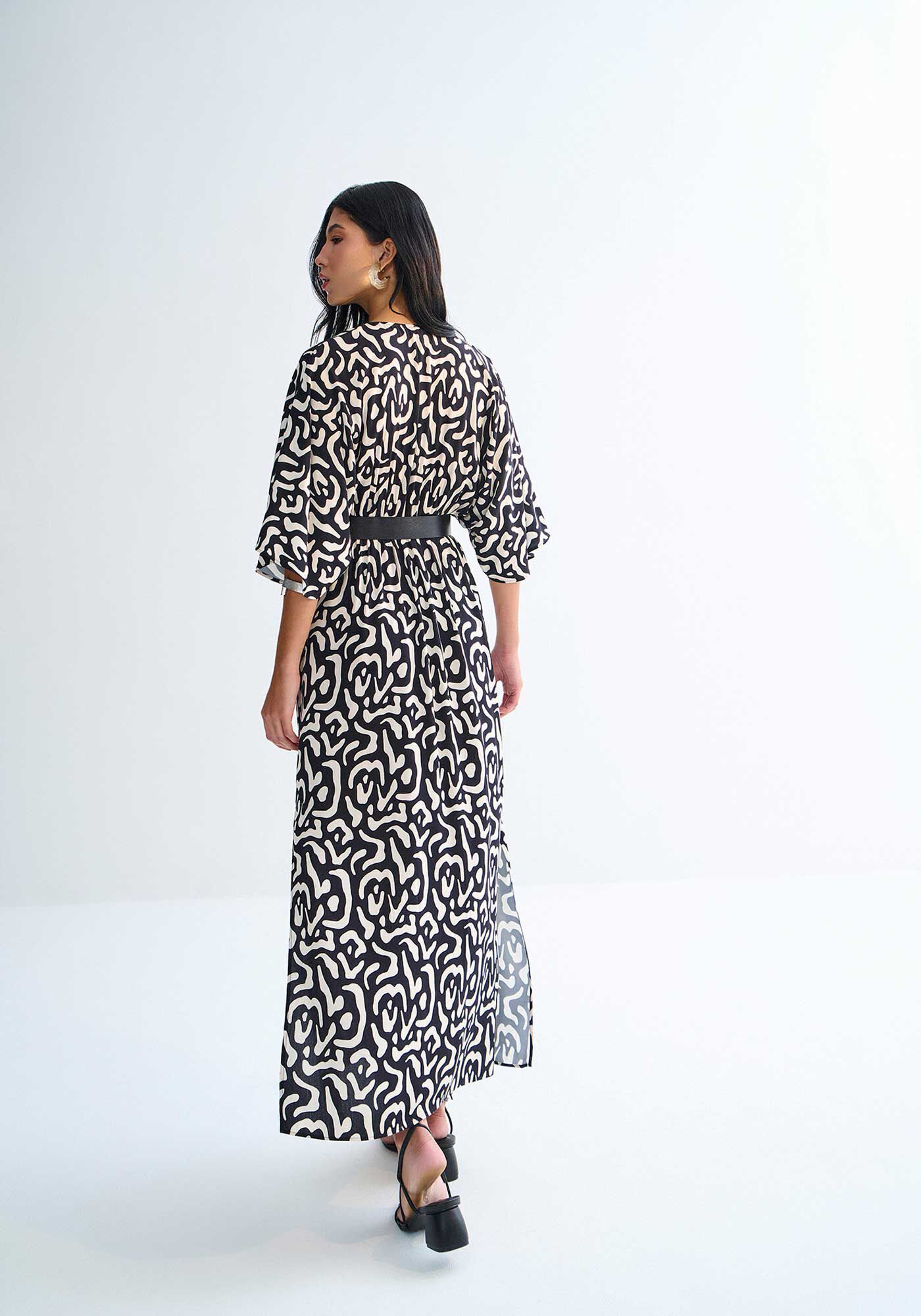 Vestido Midi Alongado Animal Print com Aviamento Decote, VILLAGE PRETO, large.