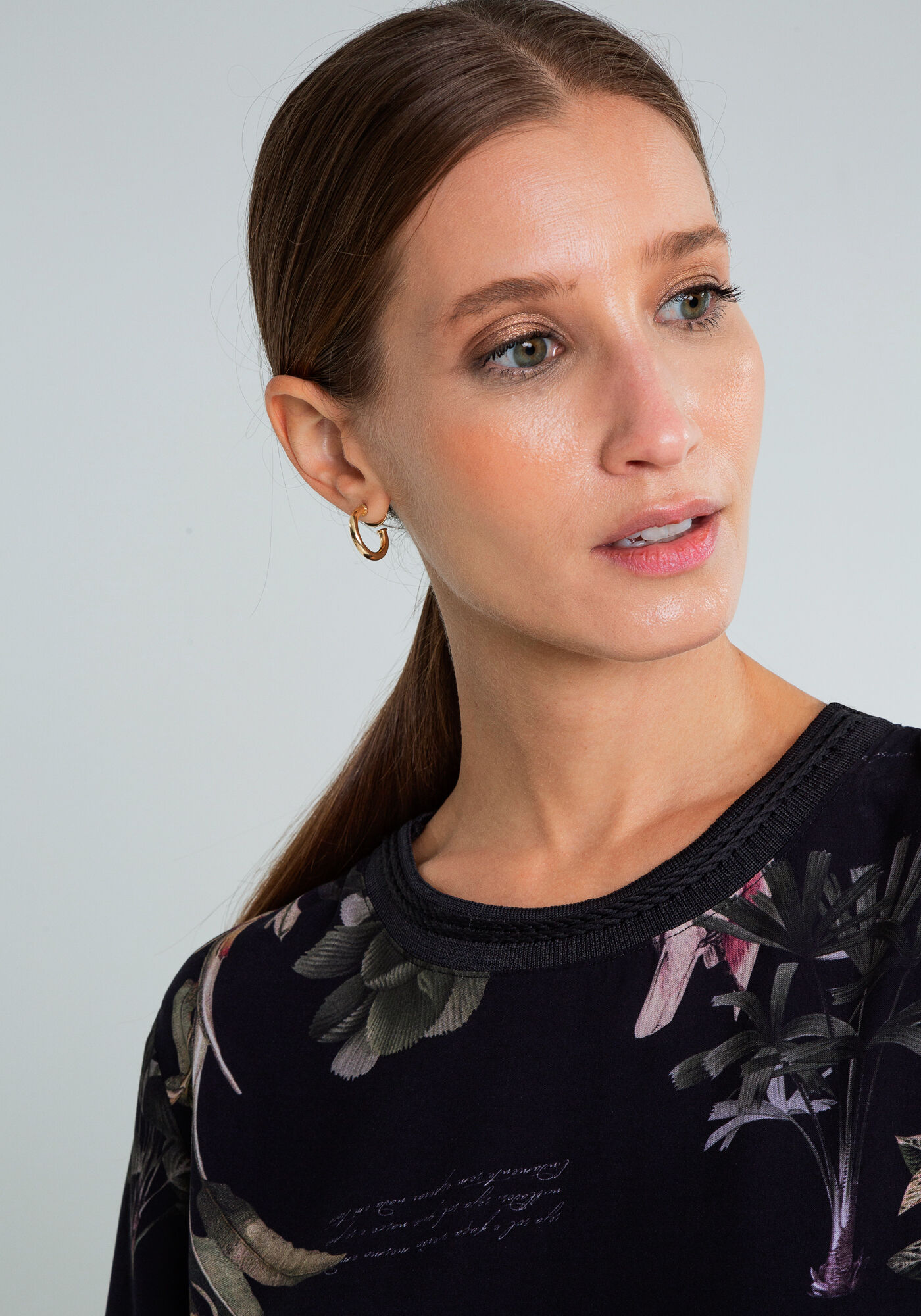 Blusa Detalhe Gola Estampada, POESIA, large.