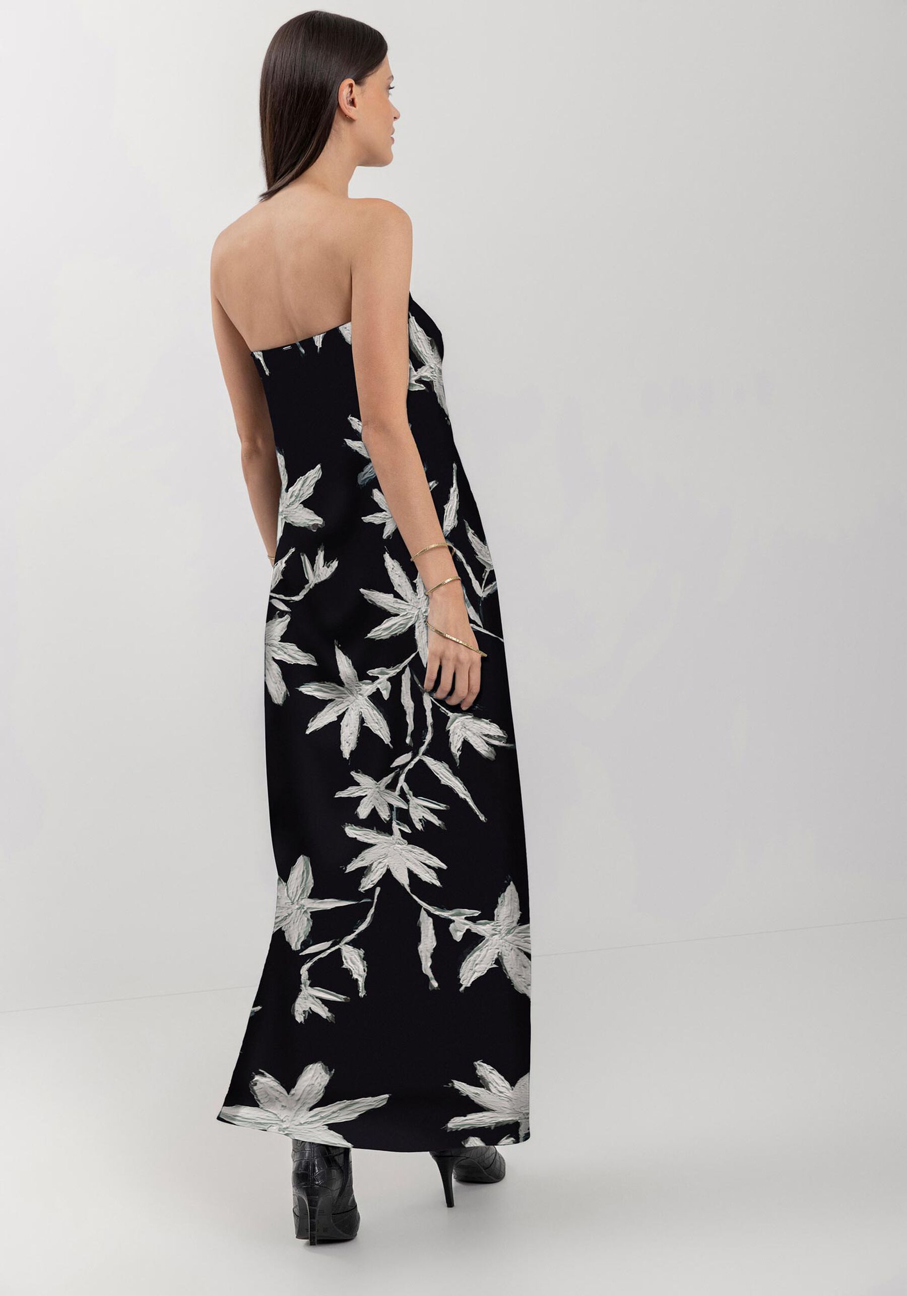 Vestido Longo Estampado Sem Alças Com Fenda Lateral, . Vestido Longo Estampado Sem Alças Com Fenda Lateral, , large.