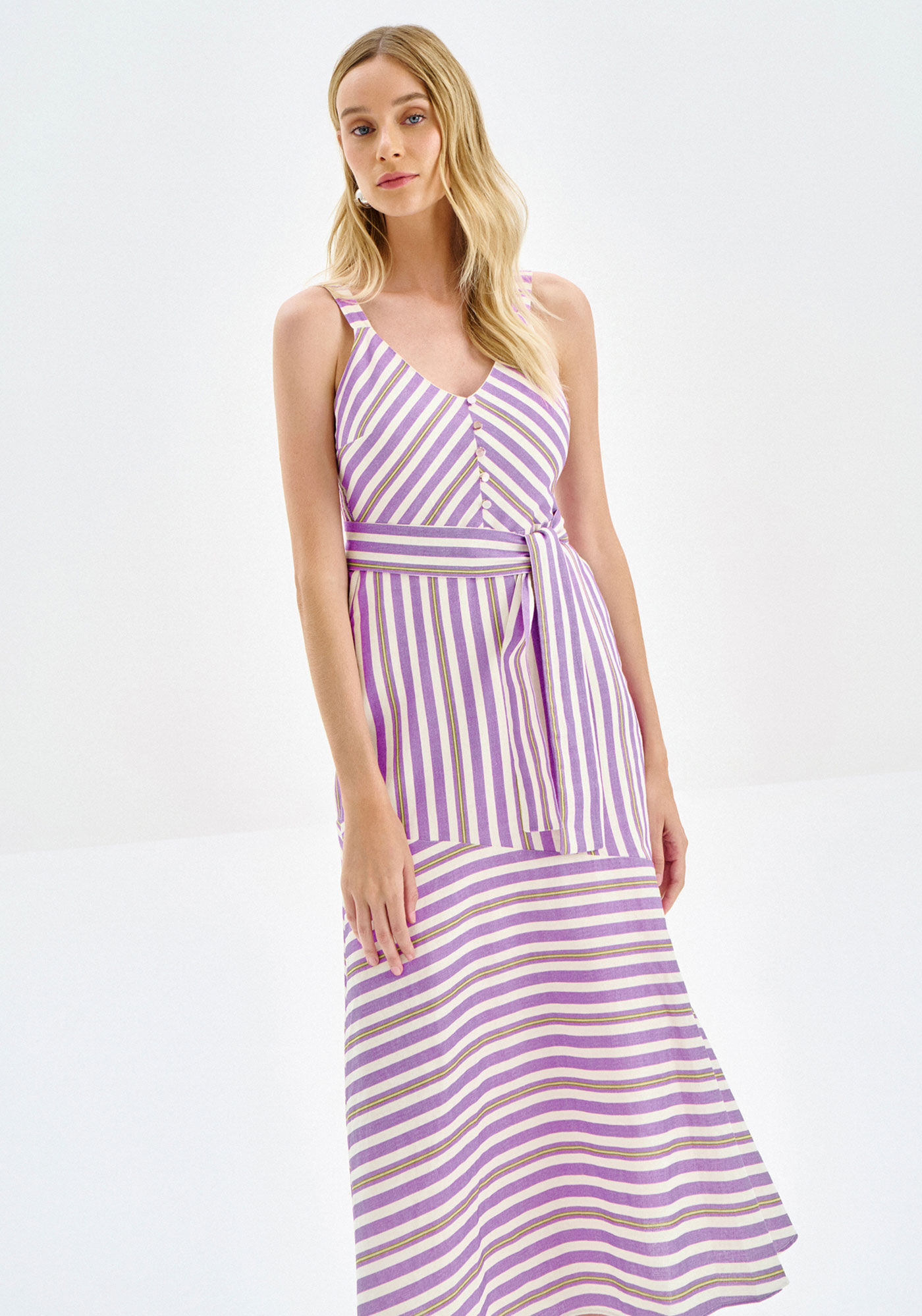 Vestido Midi Ch&aacute; em Linho Estampado com Cinto, , large.