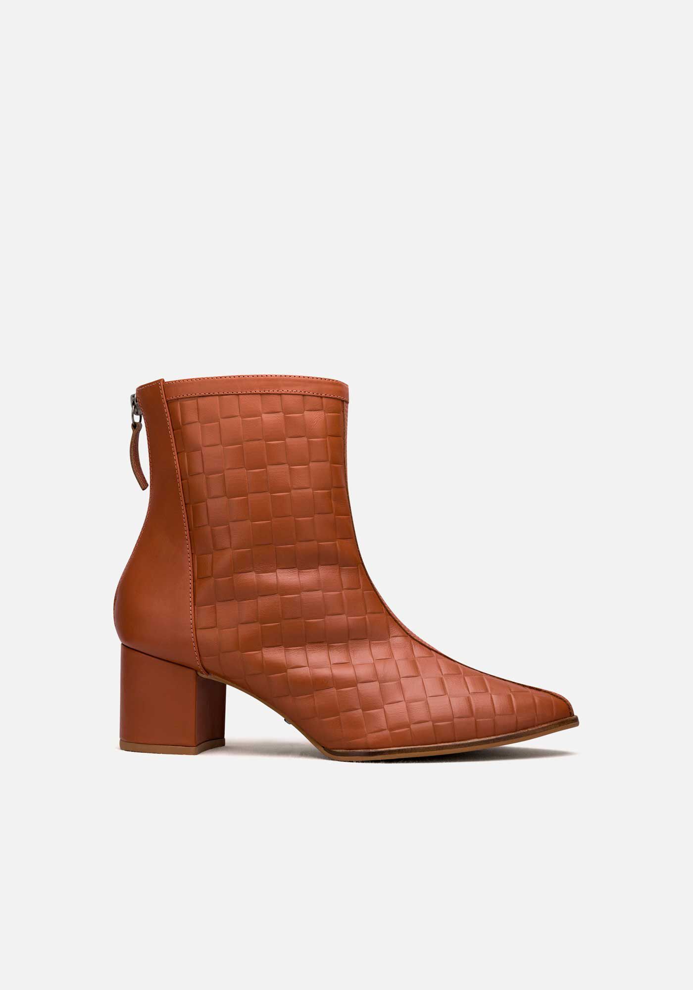 Bota Em Couro De Cano Curto Com Salto Bloco E Z&iacute;per, , large.