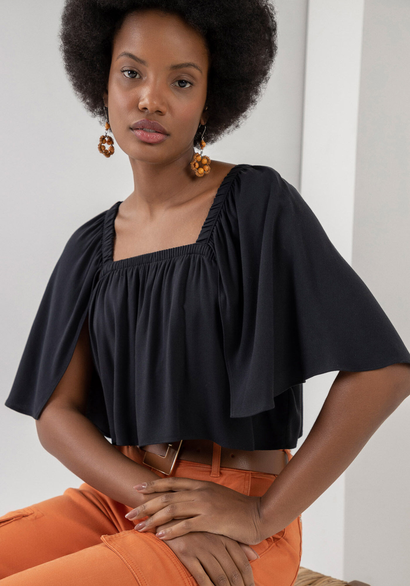 Blusa Cropped Franzida com Decote Quadrado, PRETO REATIVO, large.