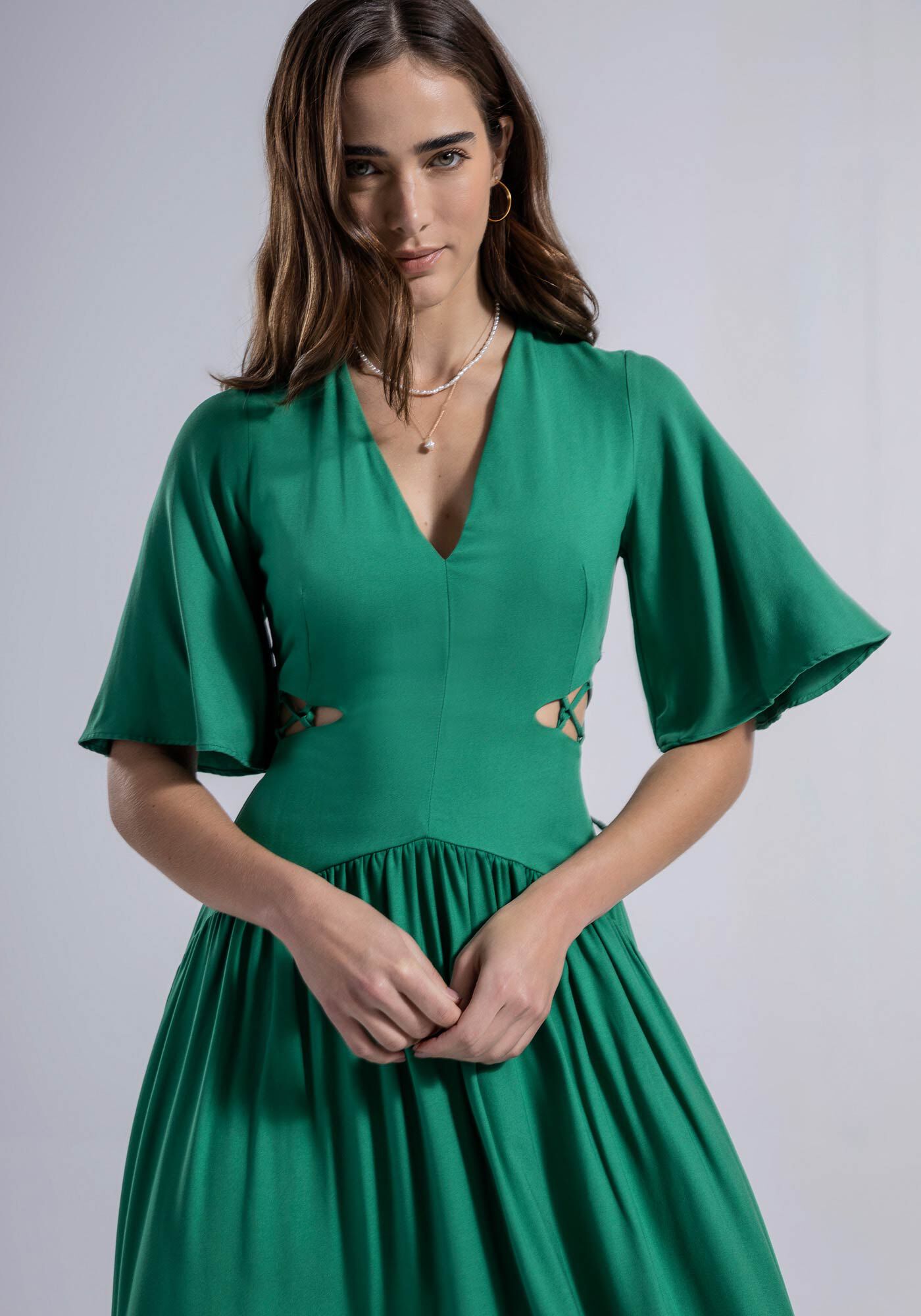 Vestido Midi em Viscose com Cut Out Amarra&ccedil;&atilde;o, , large.