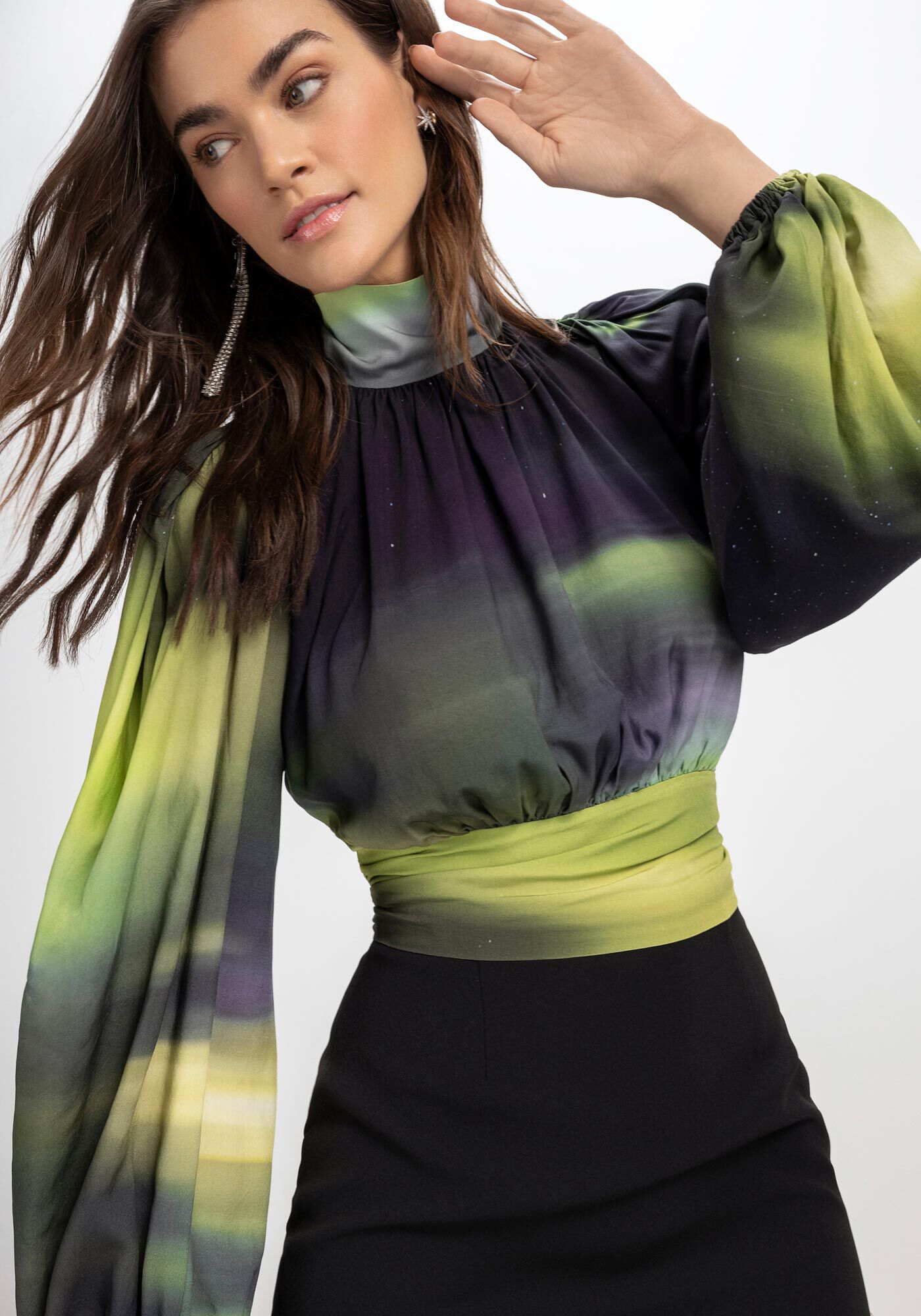 Blusa Cropped Manga Bufante com Gola Alta, , large.