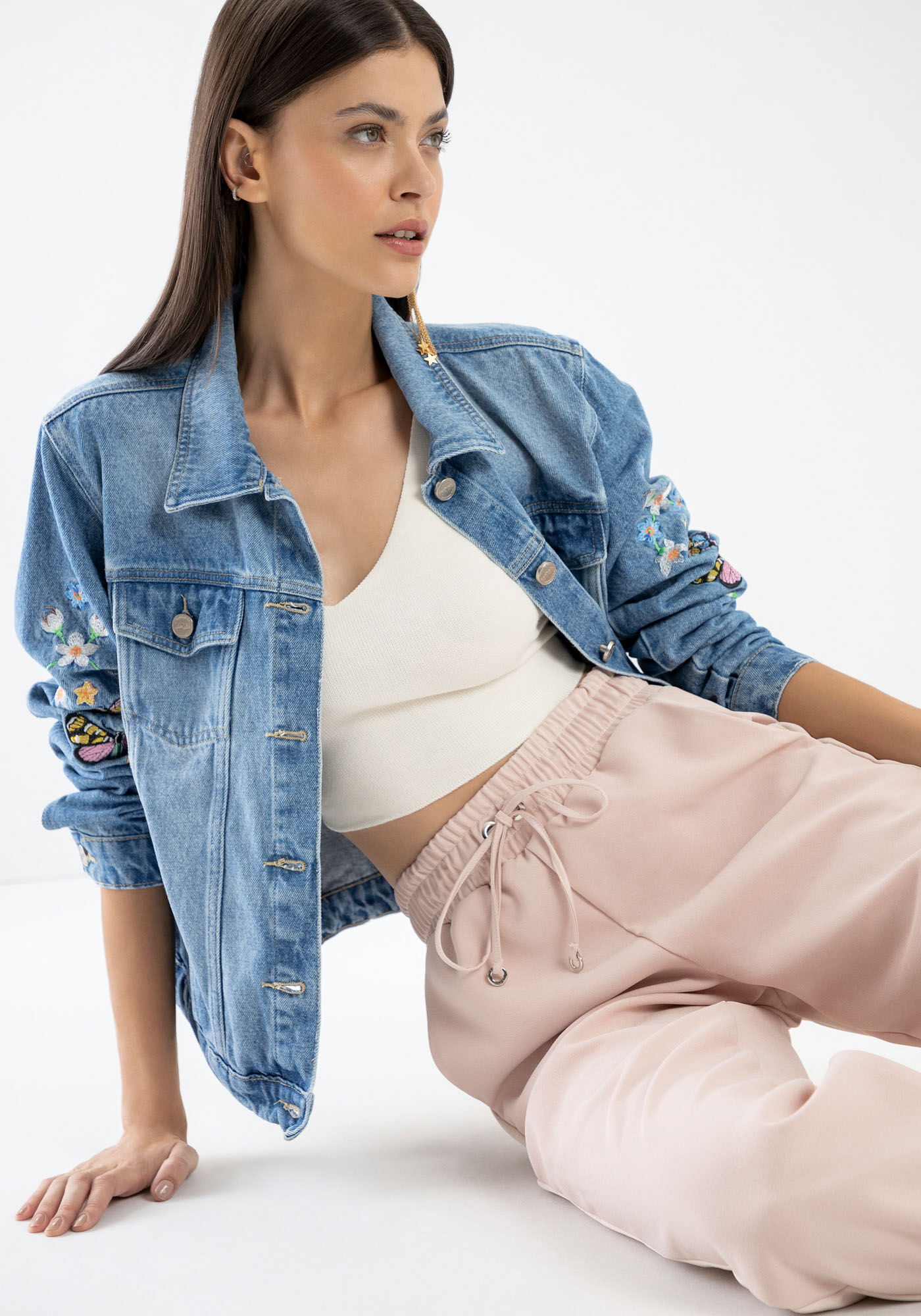 Cal&ccedil;a Reta em Crepe com Cadar&ccedil;o, , large.