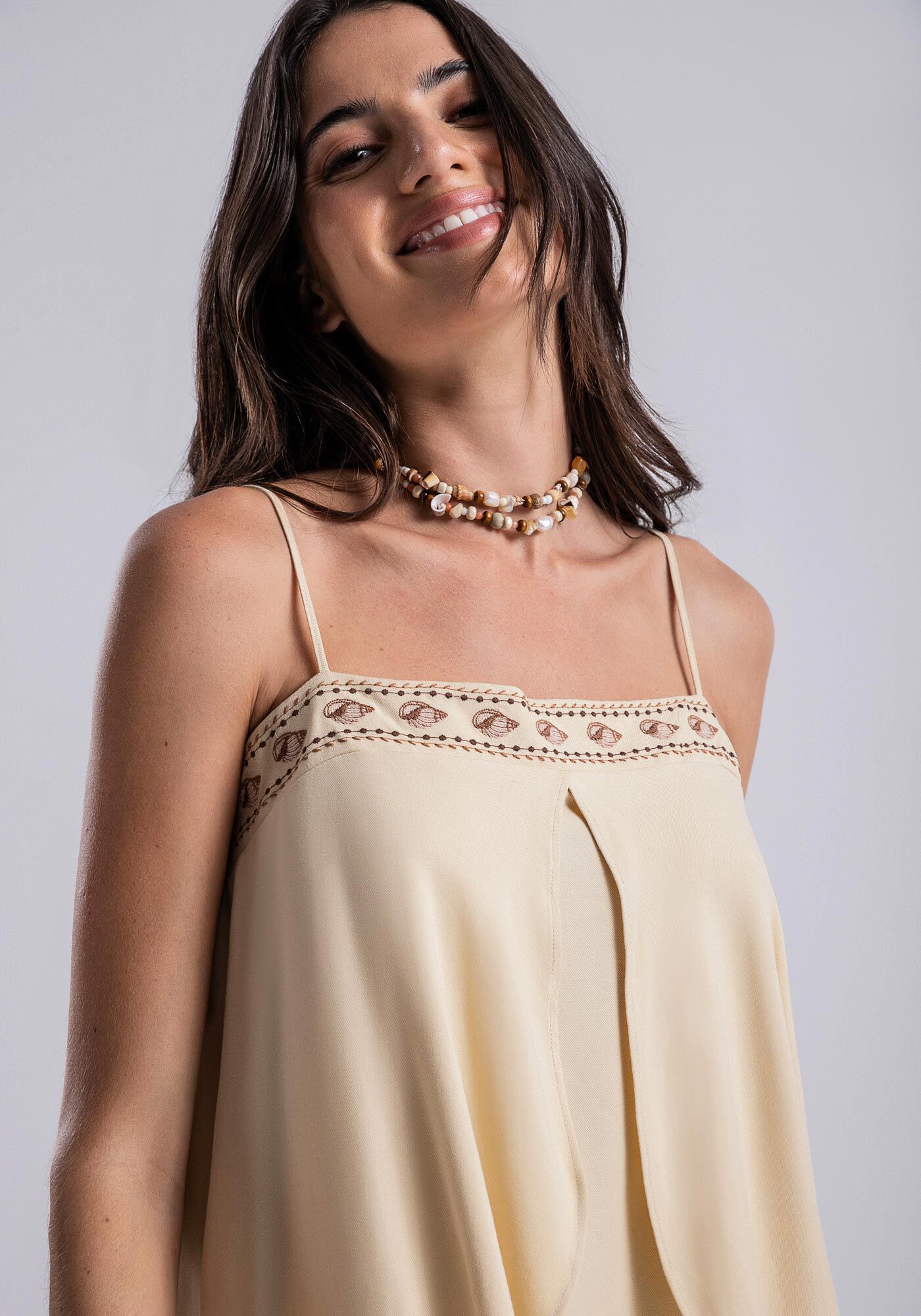 Blusa com Al&ccedil;as em Viscose com Bordado, , large.