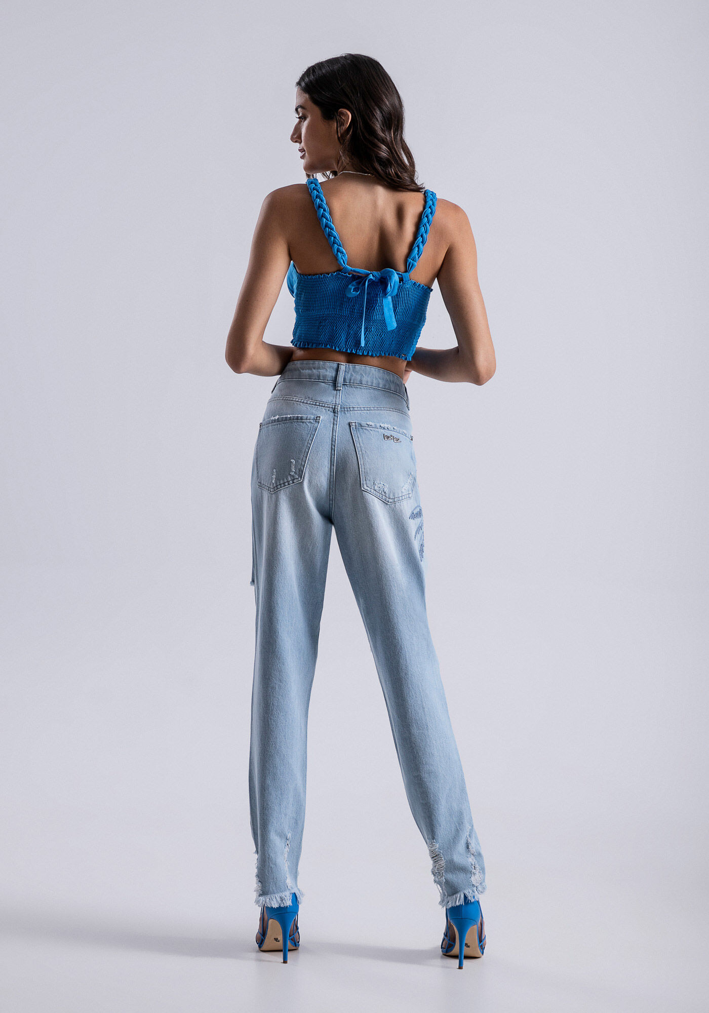 Blusa Cropped em Crepe com Al&ccedil;a Tran&ccedil;ada, , large.