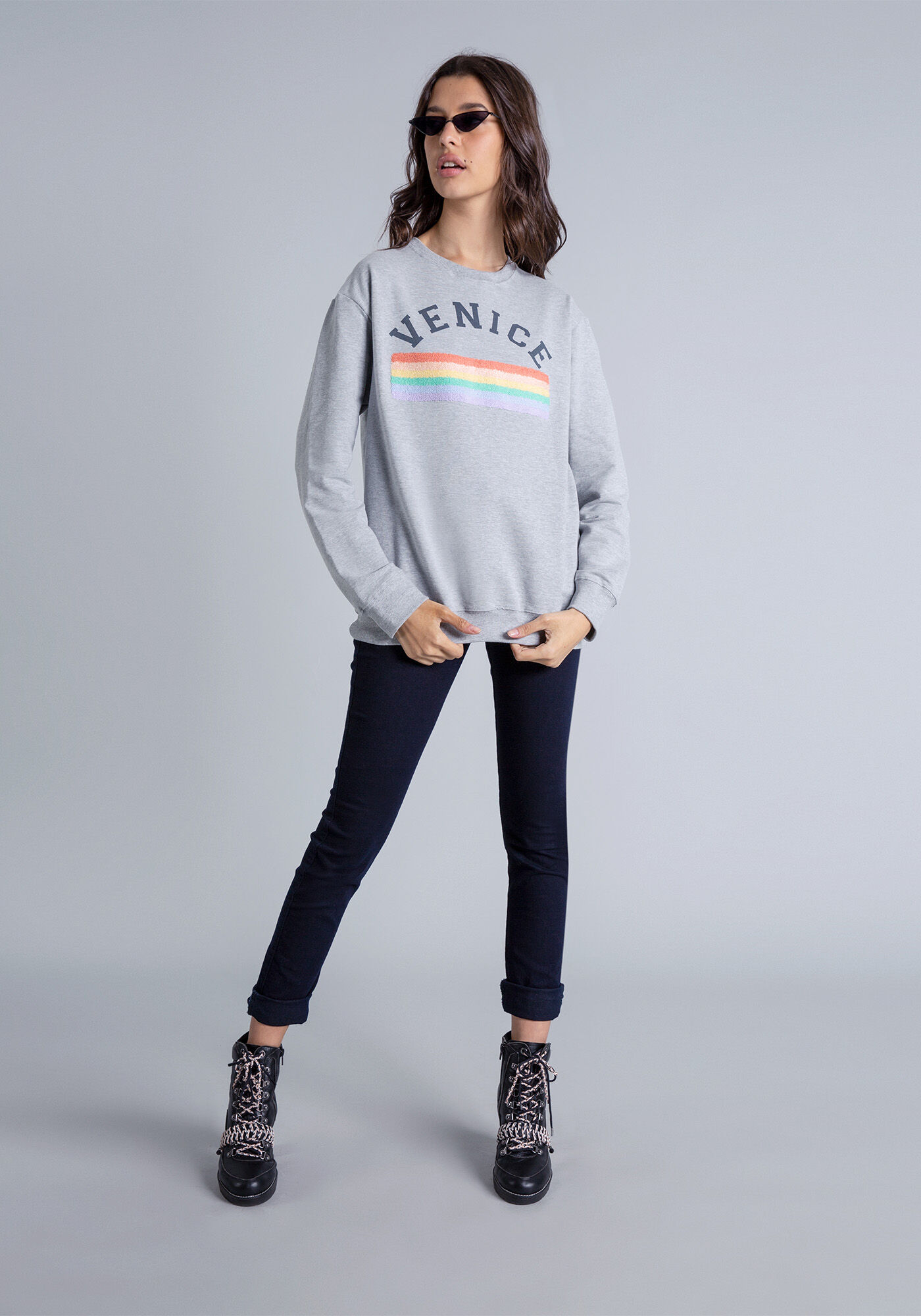 Blus&atilde;o Estampa e Bordado, , large.