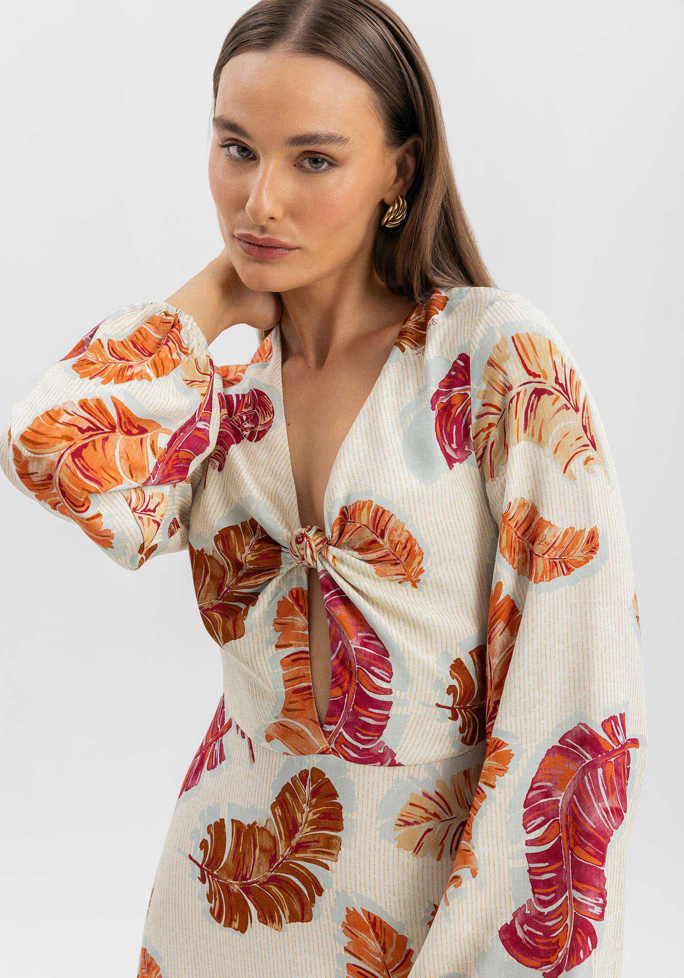 Vestido Curto Estampado Com Mangas Longas E Detalhe De N&oacute;, BANANEIRA BEGE, large.