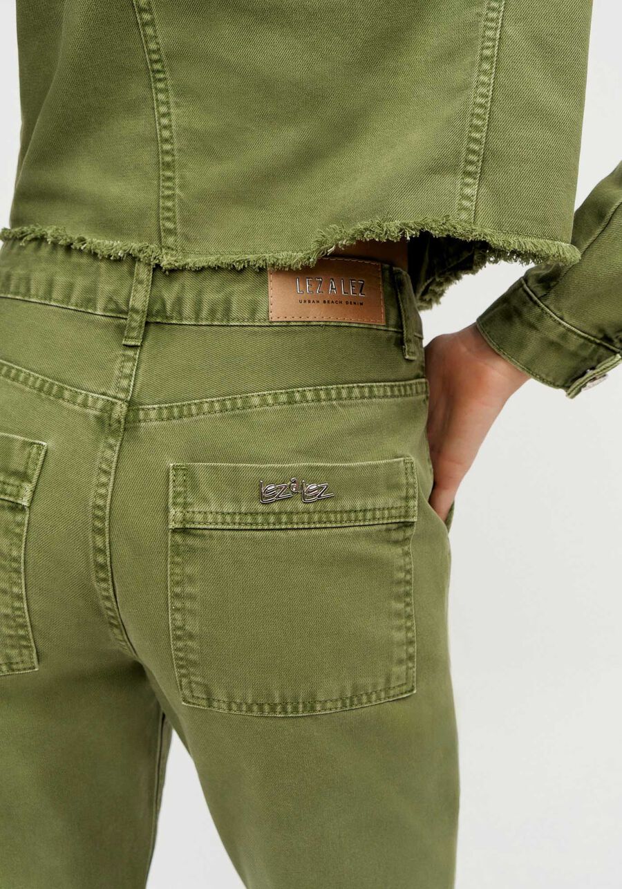 Calça Sarja Reta Slim Cargo Cropped, VERDE AGENA. Calça Sarja Reta Slim Cargo Cropped, VERDE AGENA, large.