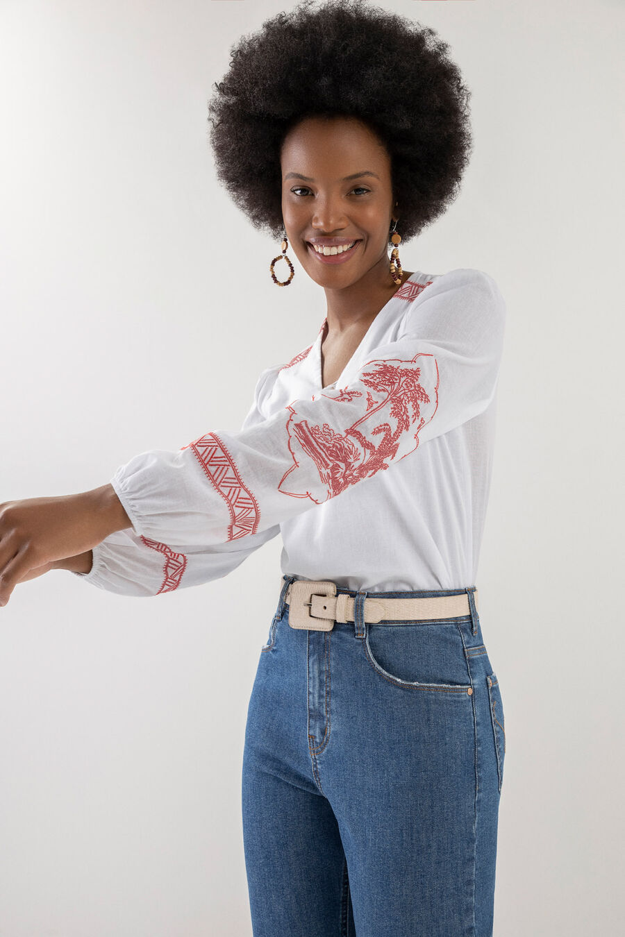 Blusa Manga Longa Bufante com Bordado, . Blusa Manga Longa Bufante com Bordado, , large.