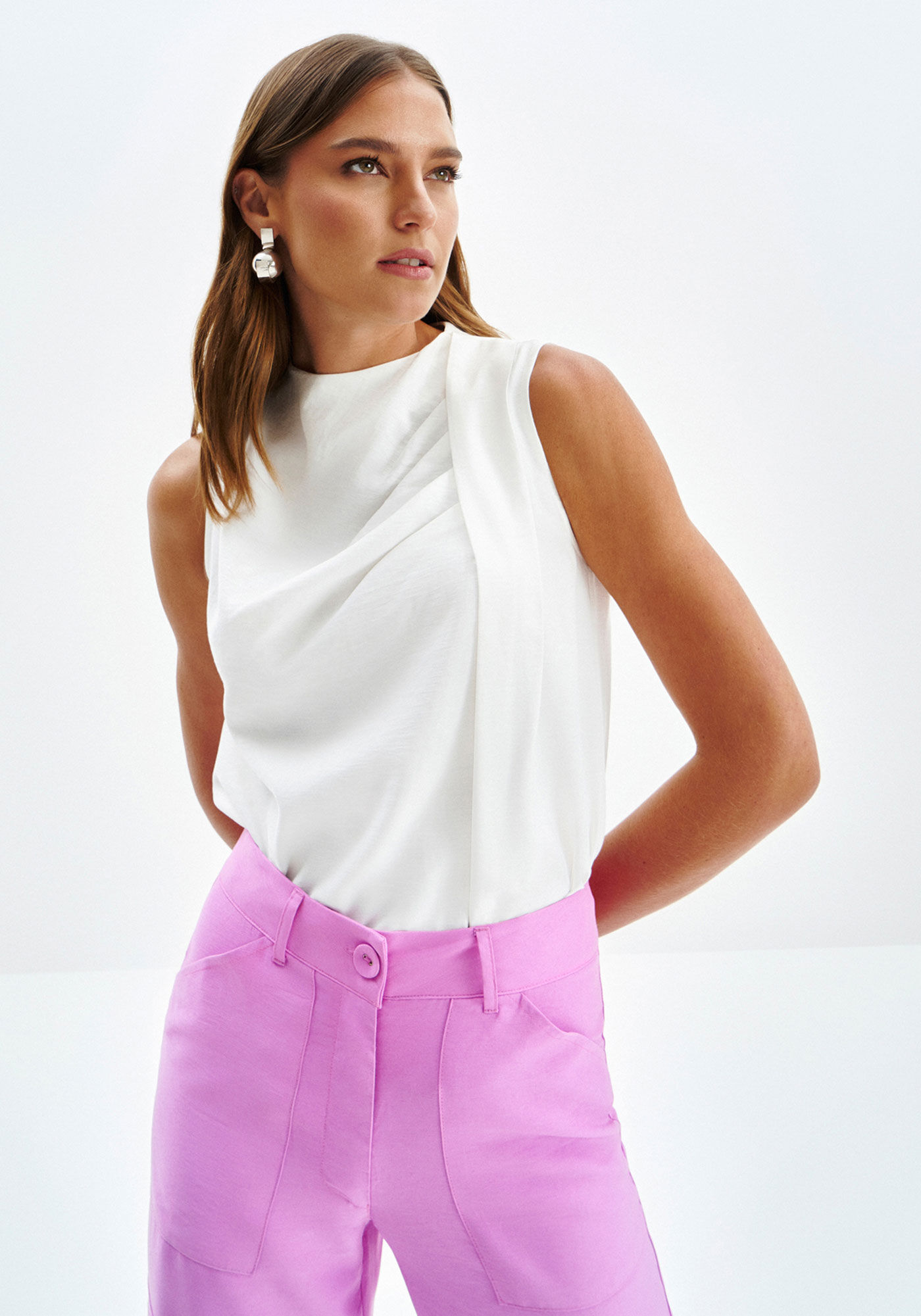 Blusa em Algod&atilde;o com Pregas Assim&eacute;tricas, , large.