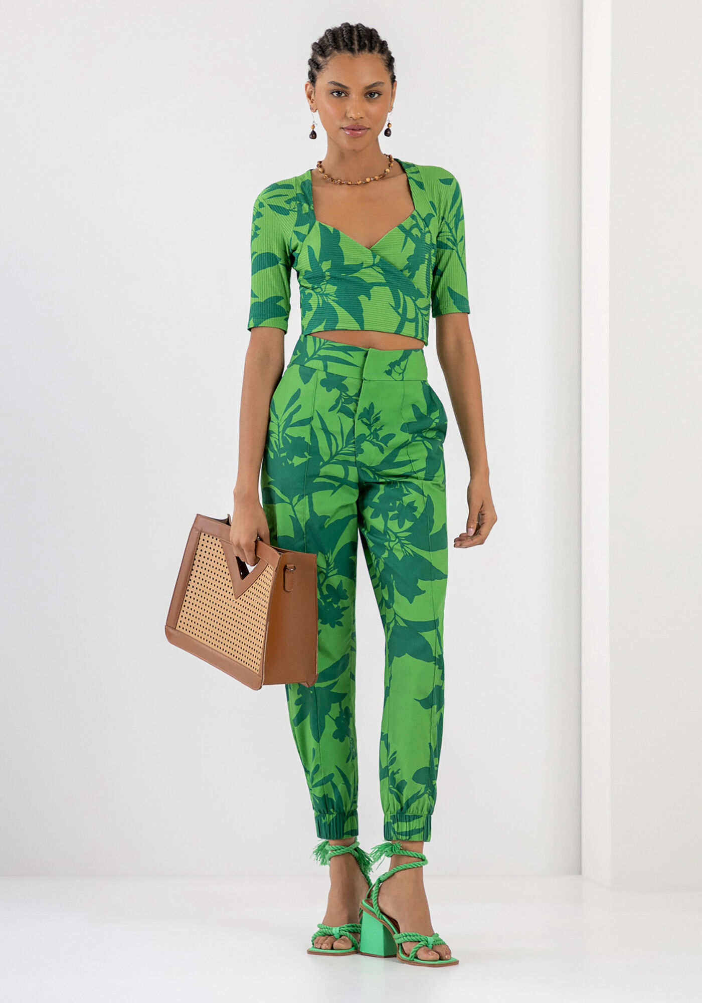 Blusa Canelada Estampada com Decote Transpassado, , large.