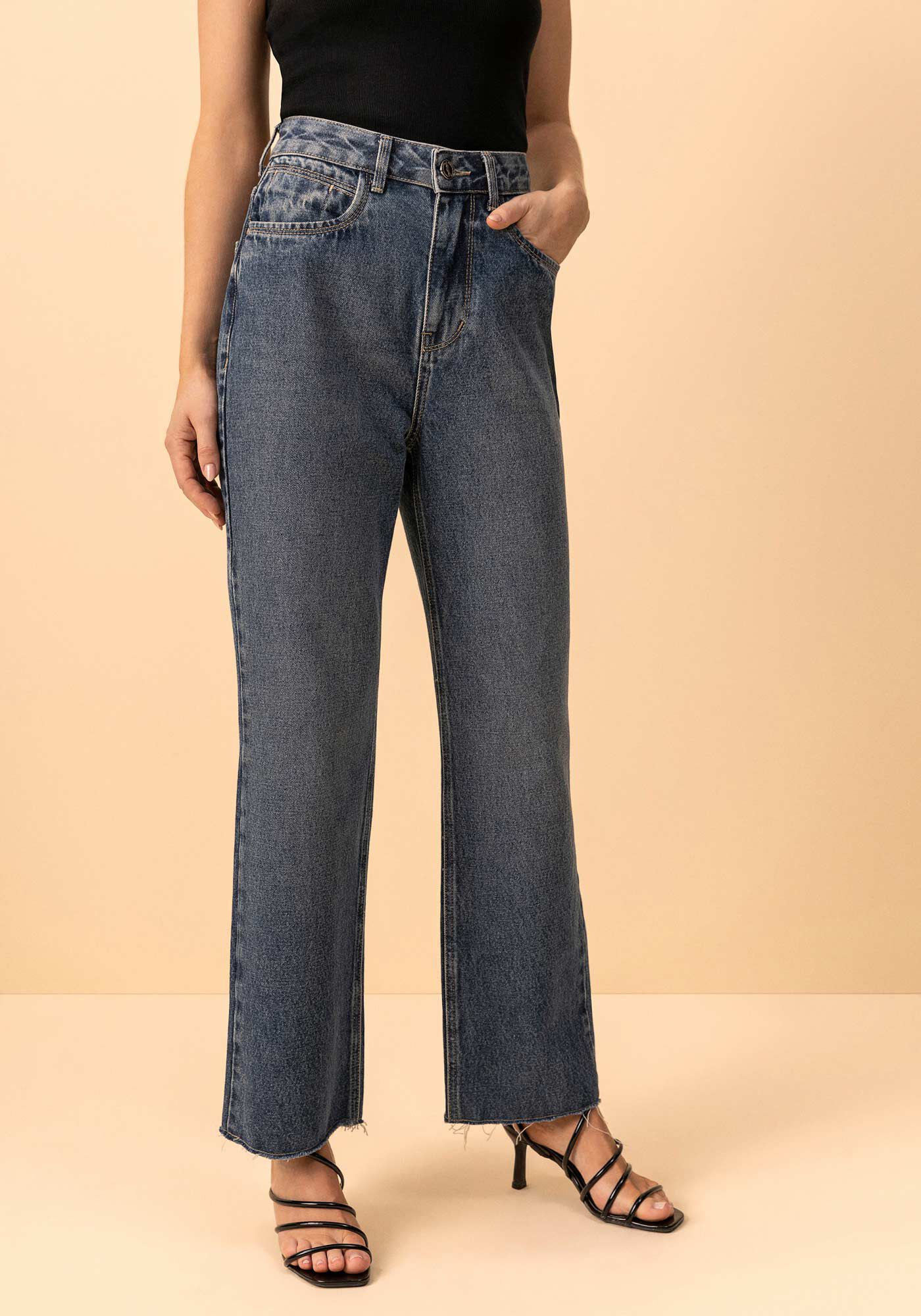 Cal&ccedil;a Jeans Reta Cropped Com Cintura Alta E Barra A Fio, JEANS, large.