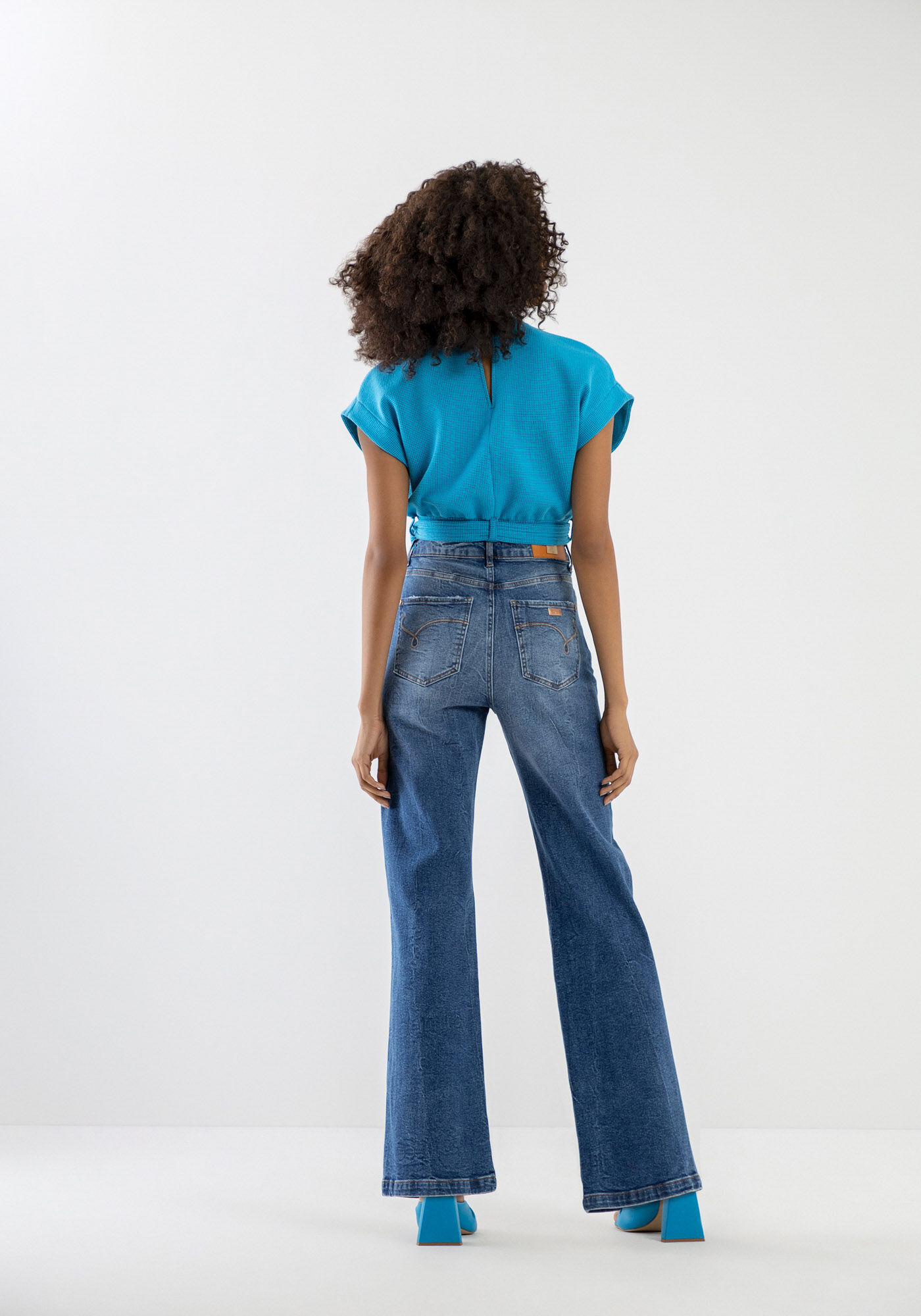 Cal&ccedil;a Jeans Wide Leg Super Alta com Elastano, , large.