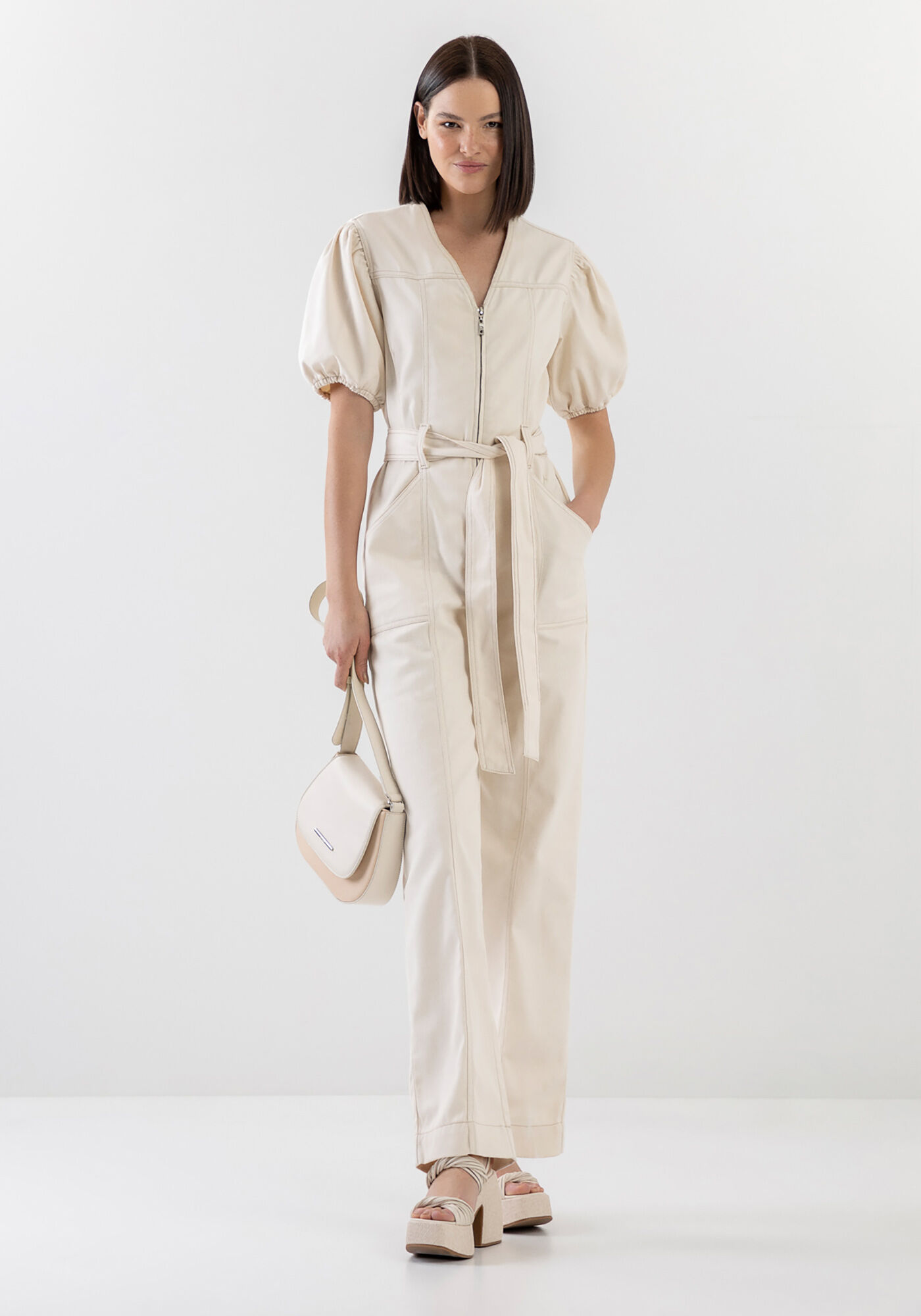 Macac&atilde;o Sarja Longo Manga Curta com Cinto, , large.