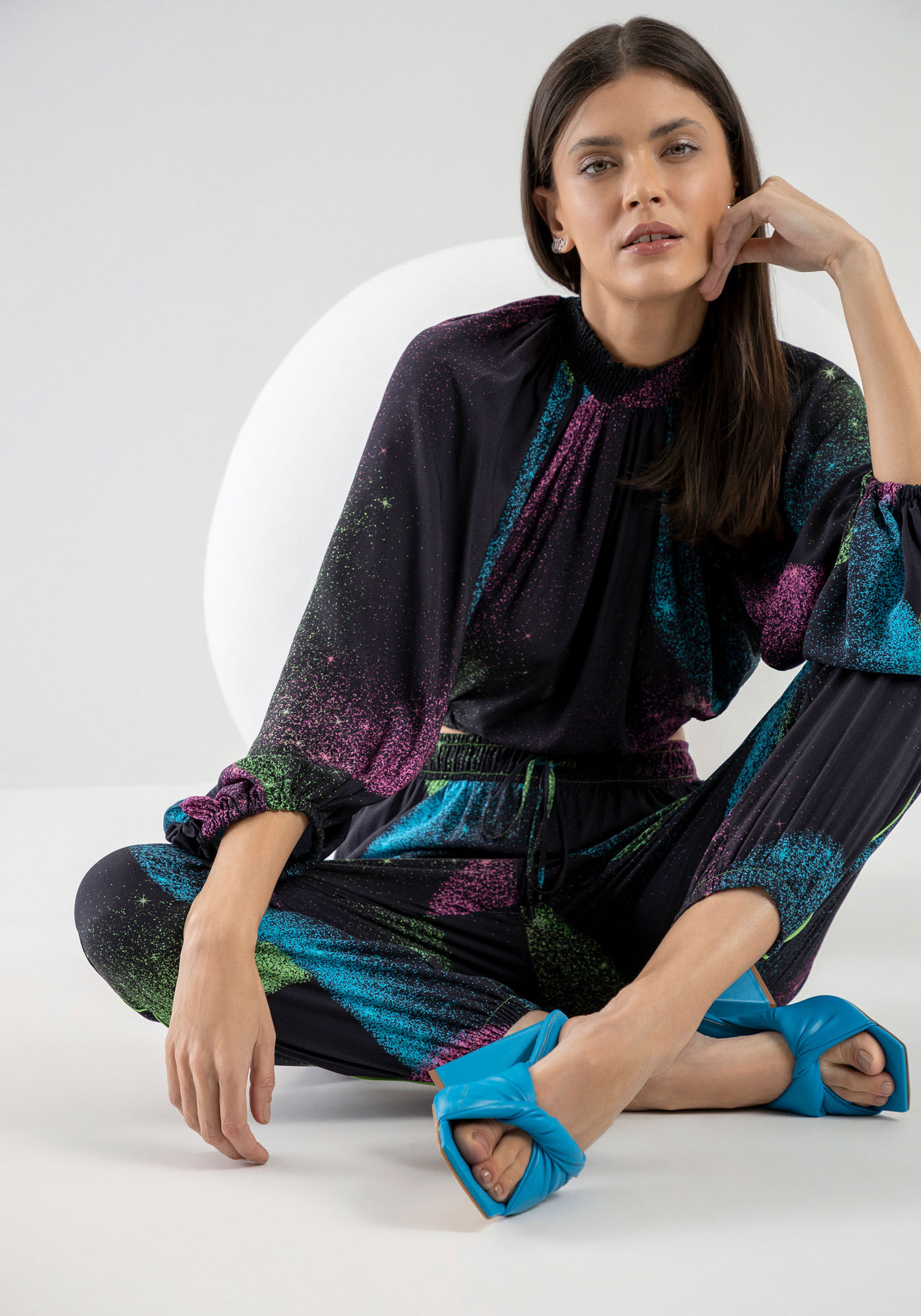 Cal&ccedil;a Jogging em Viscose Estampada, ESTRELA CADENTE, large.