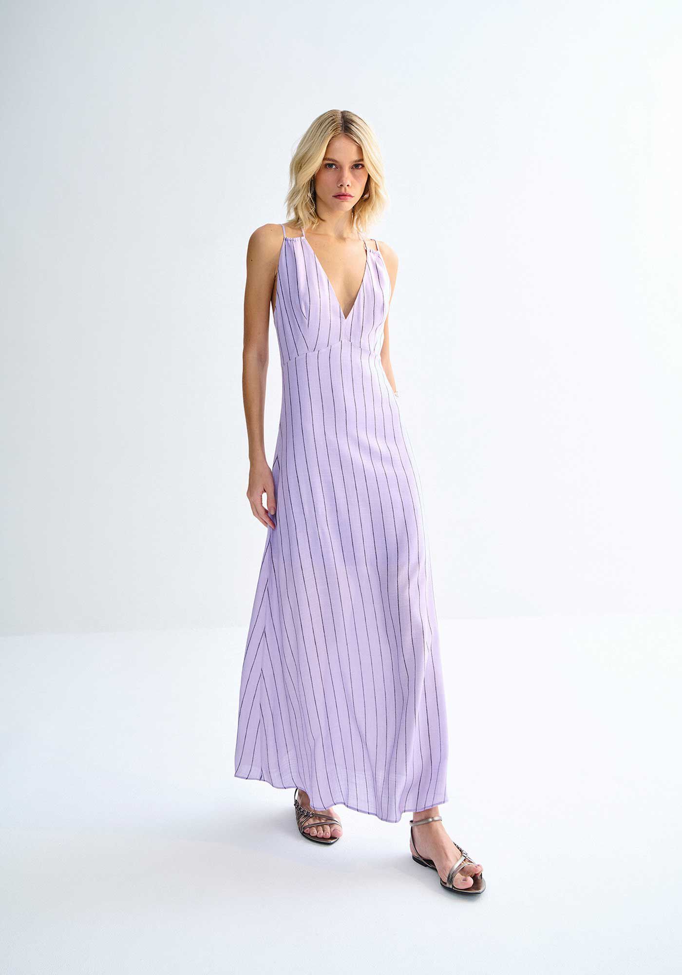 Vestido Midi Listrado em Viscose com Recorte Costas, ESSENCE LILAS, large.