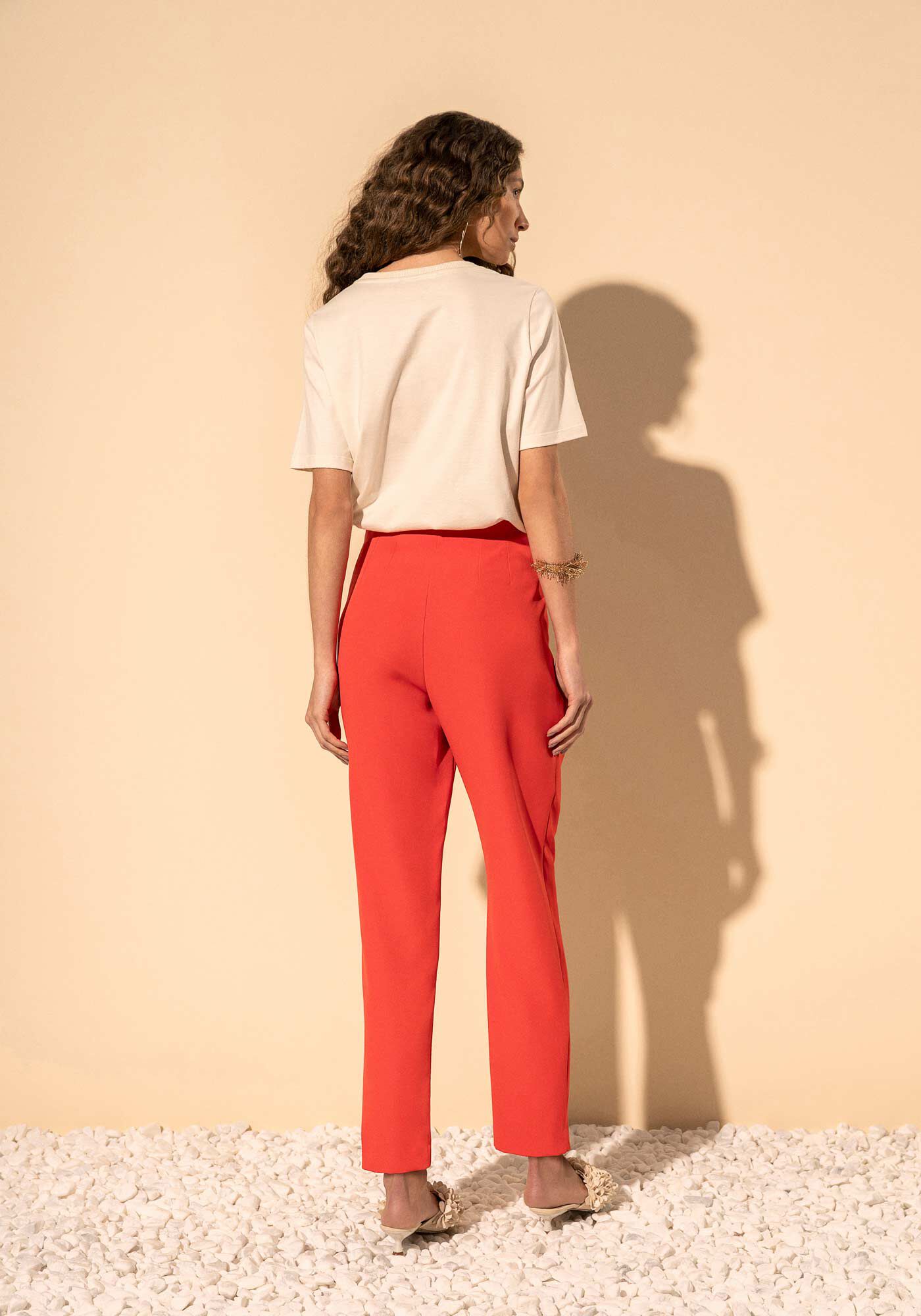 Blusa T-shirt De Mangas Curtas Com Estampa E Aplica&ccedil;&otilde;es, BEGE ALHAMBRA, large.