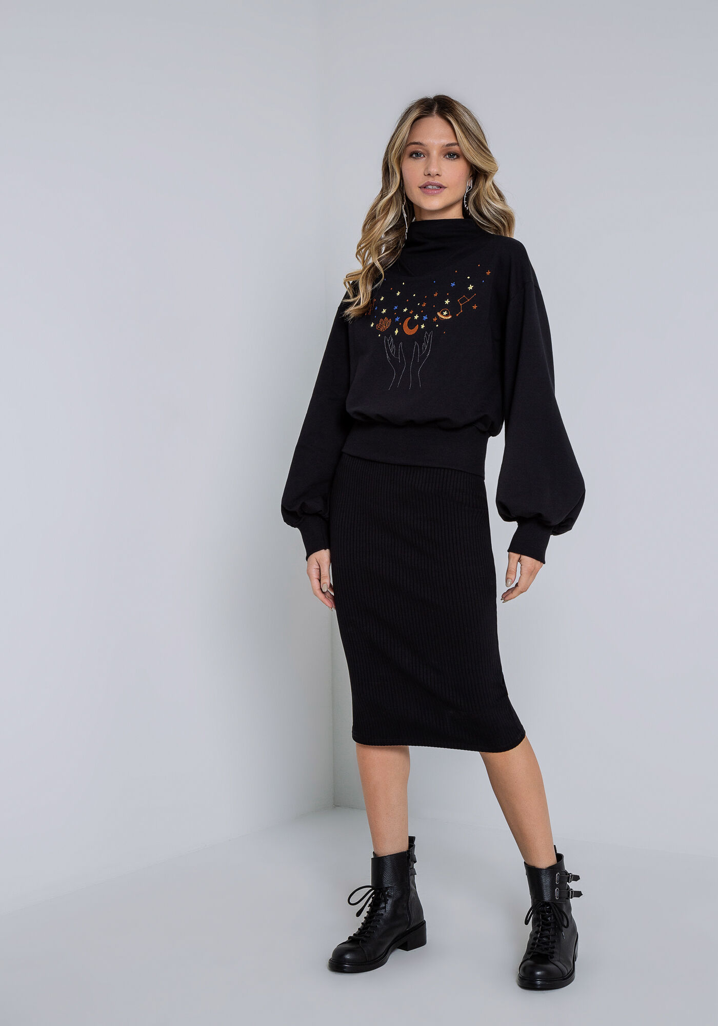 Blus&atilde;o Manga Bufante em Molecotton com Bordado, PRETO REATIVO, large.